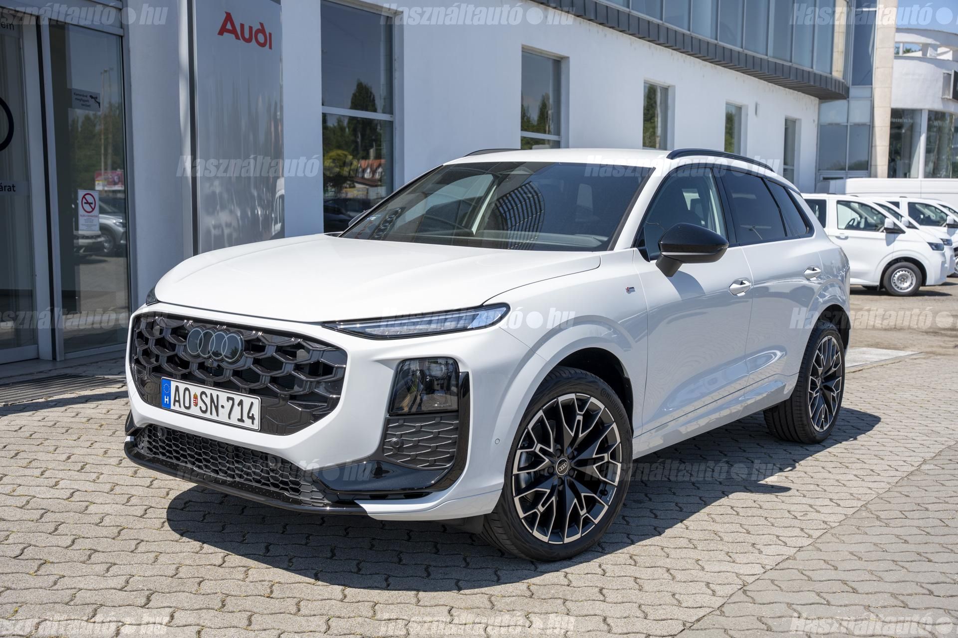 AUDI Q3 2026/6 - 1