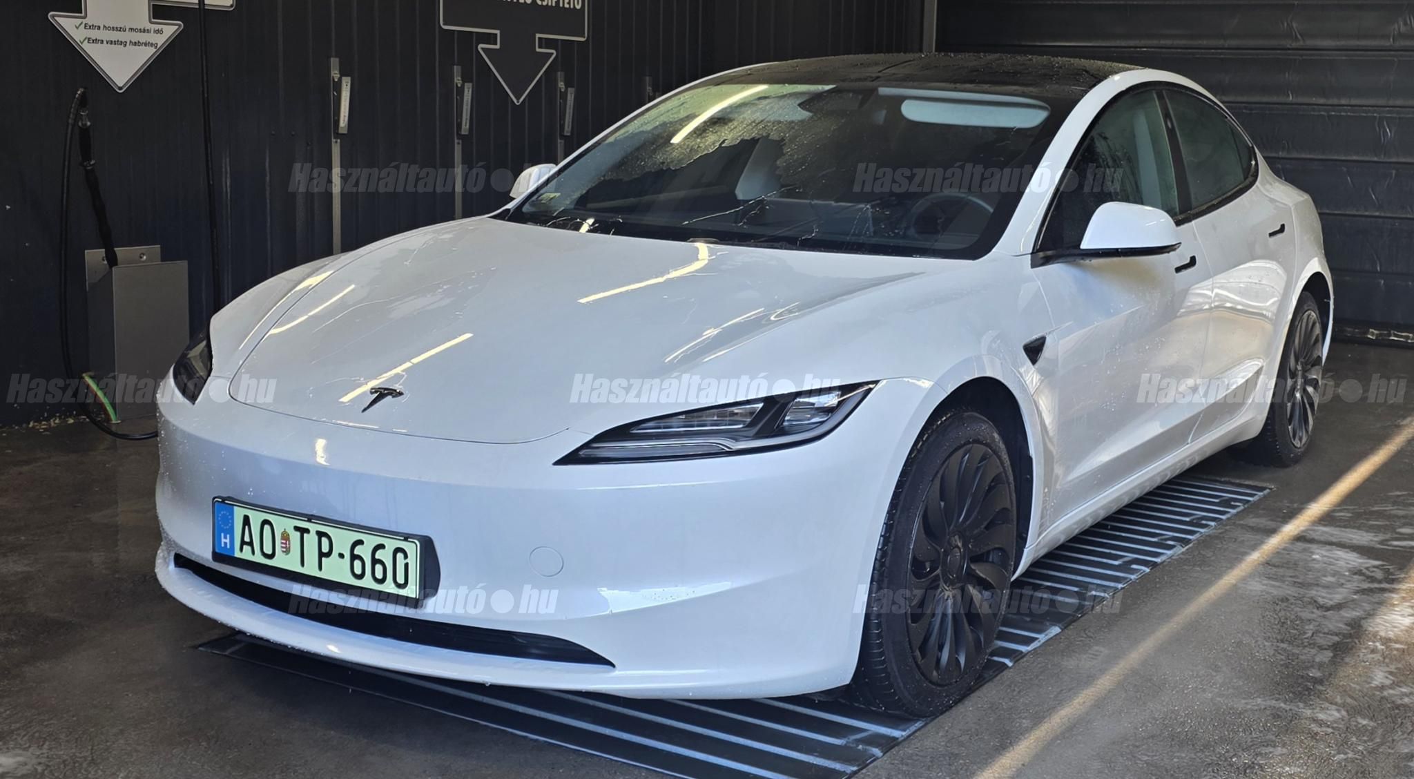 TESLA MODEL 3 2024/2 - 1