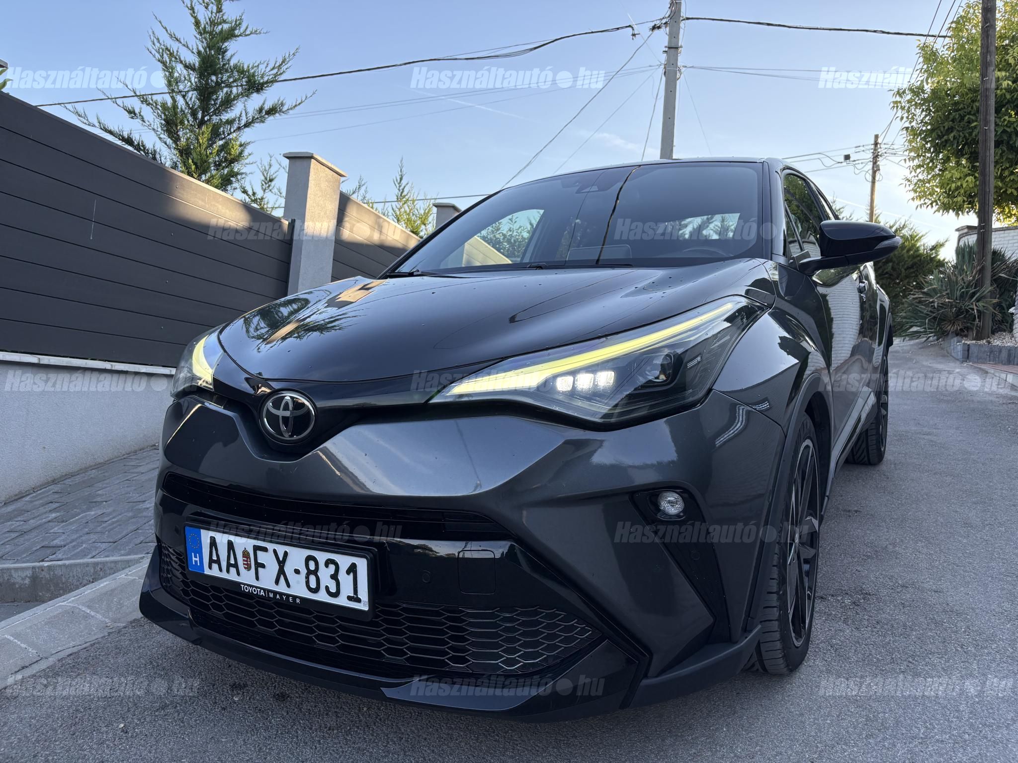 TOYOTA C-HR 2022/10 - 1