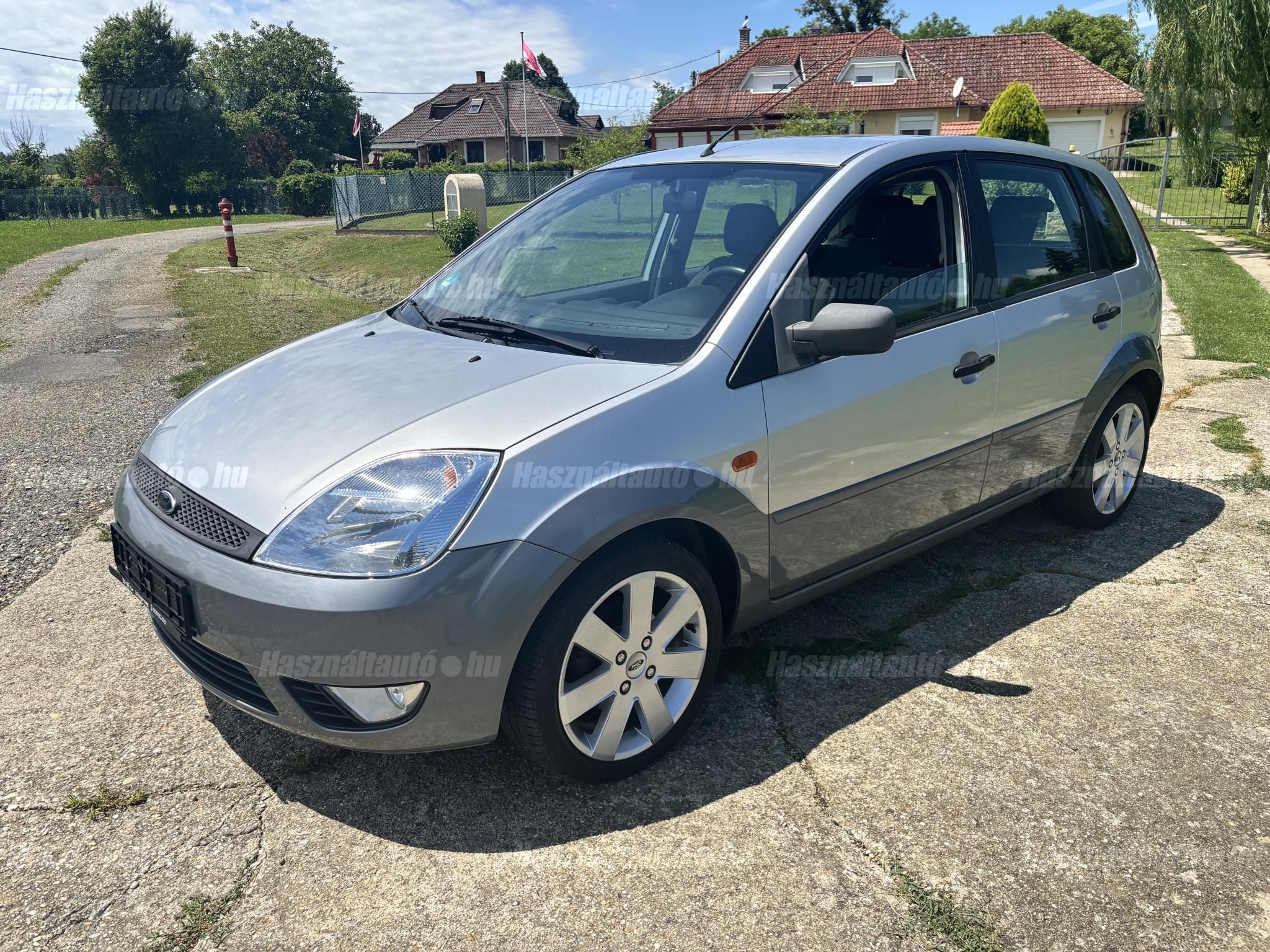 FORD FIESTA 2003 - 1