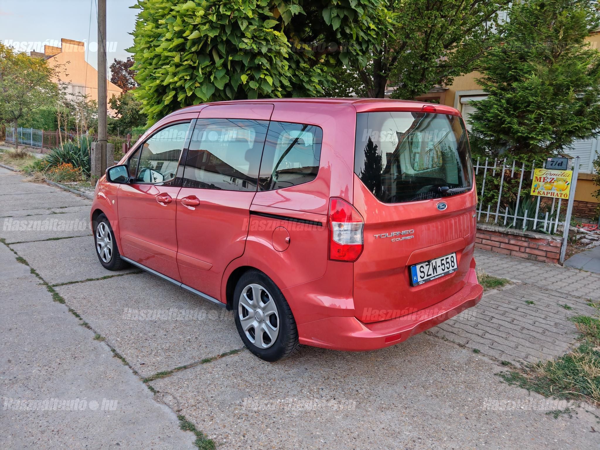 FORD TOURNEO 2014/7 - 1