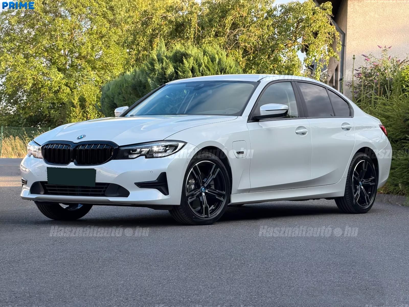 BMW 320 2022/3 - 1