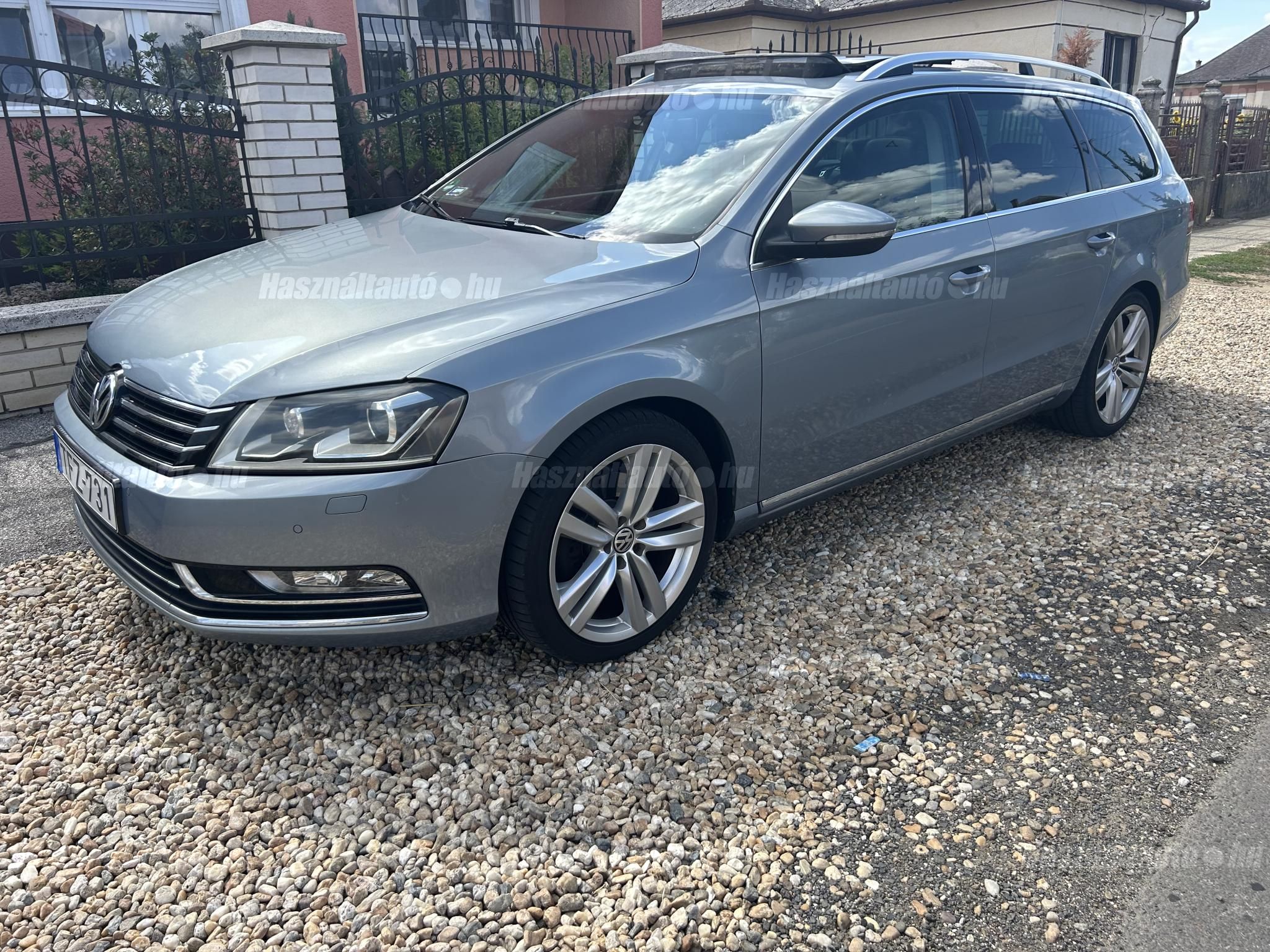 VOLKSWAGEN PASSAT VII 2012/7 - 1