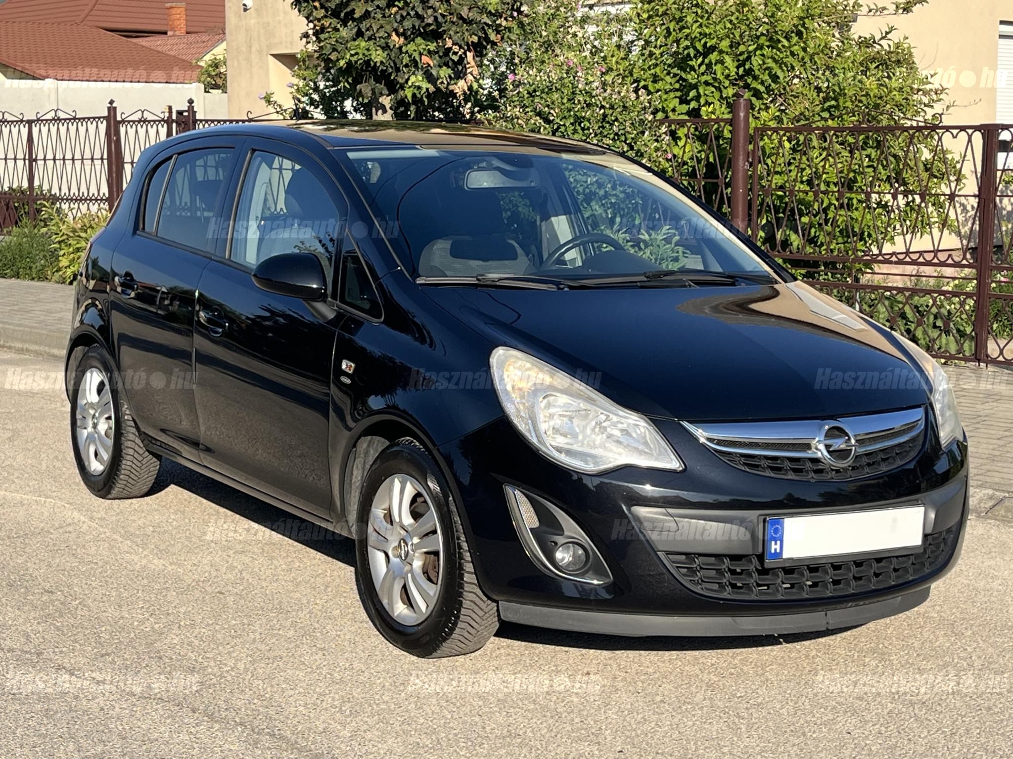 OPEL CORSA D 2012/3 - 1