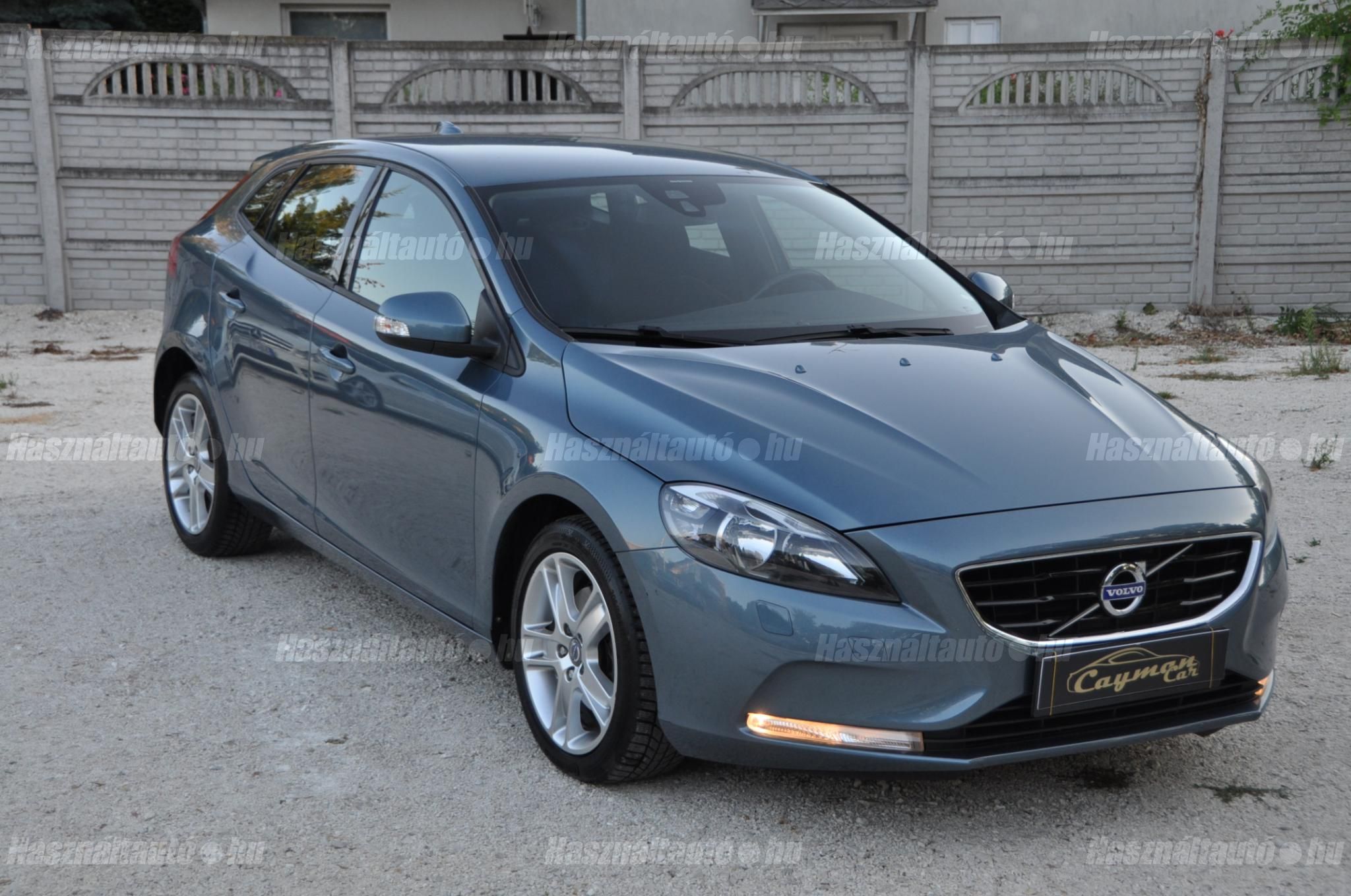 VOLVO V40 2013/5 - 1