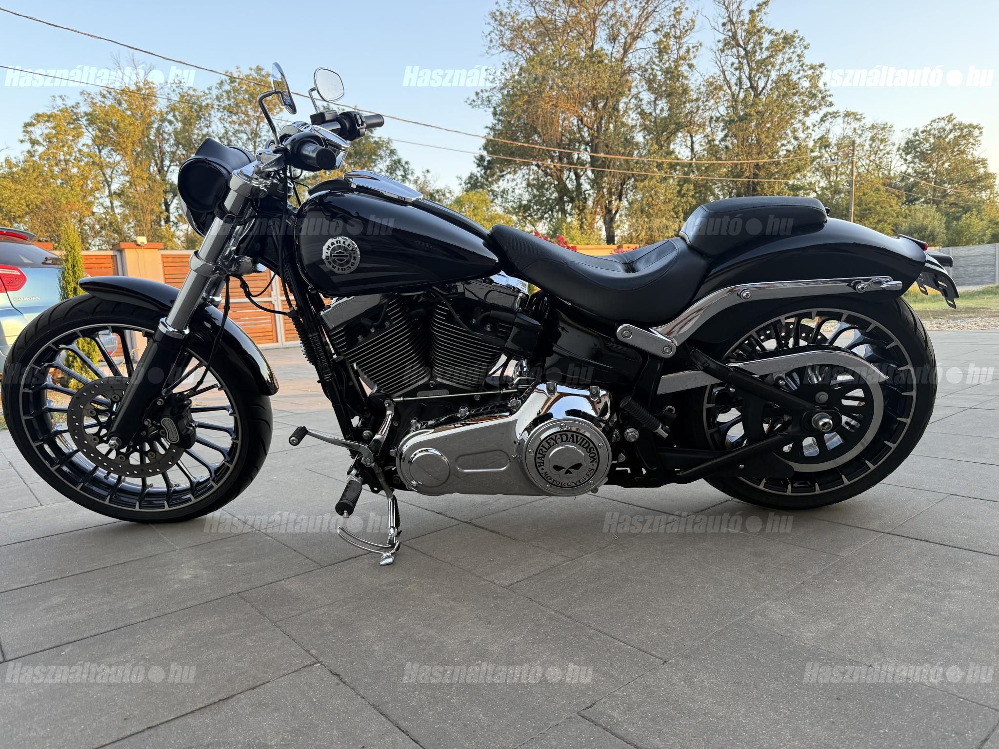 HARLEY-DAVIDSON BREAKOUT 2017/3 - 1
