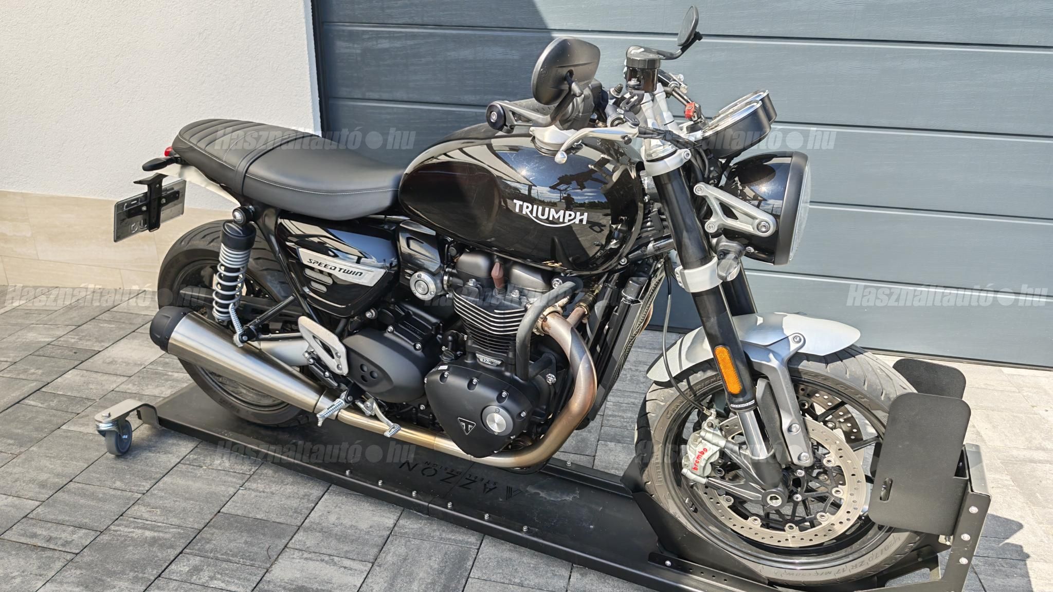 TRIUMPH SPEED TWIN 2022/11 - 1