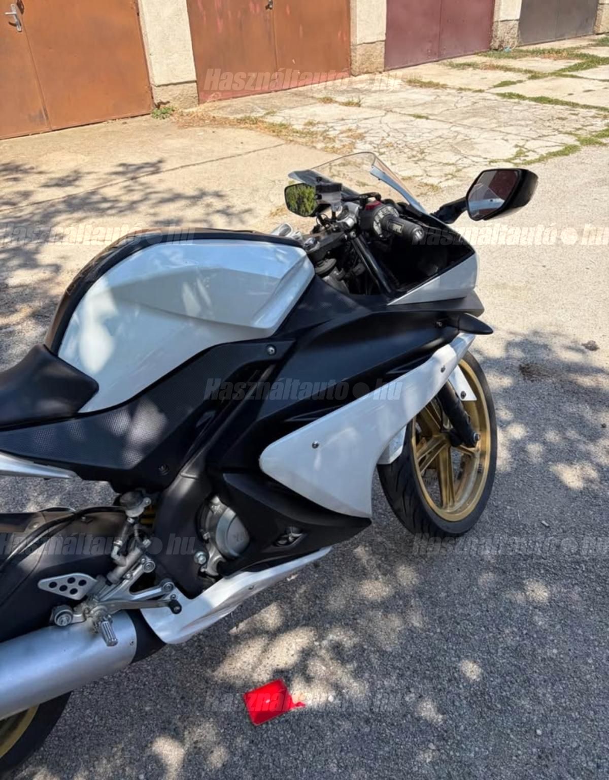 YAMAHA YZF R 125 2011/6 - 1