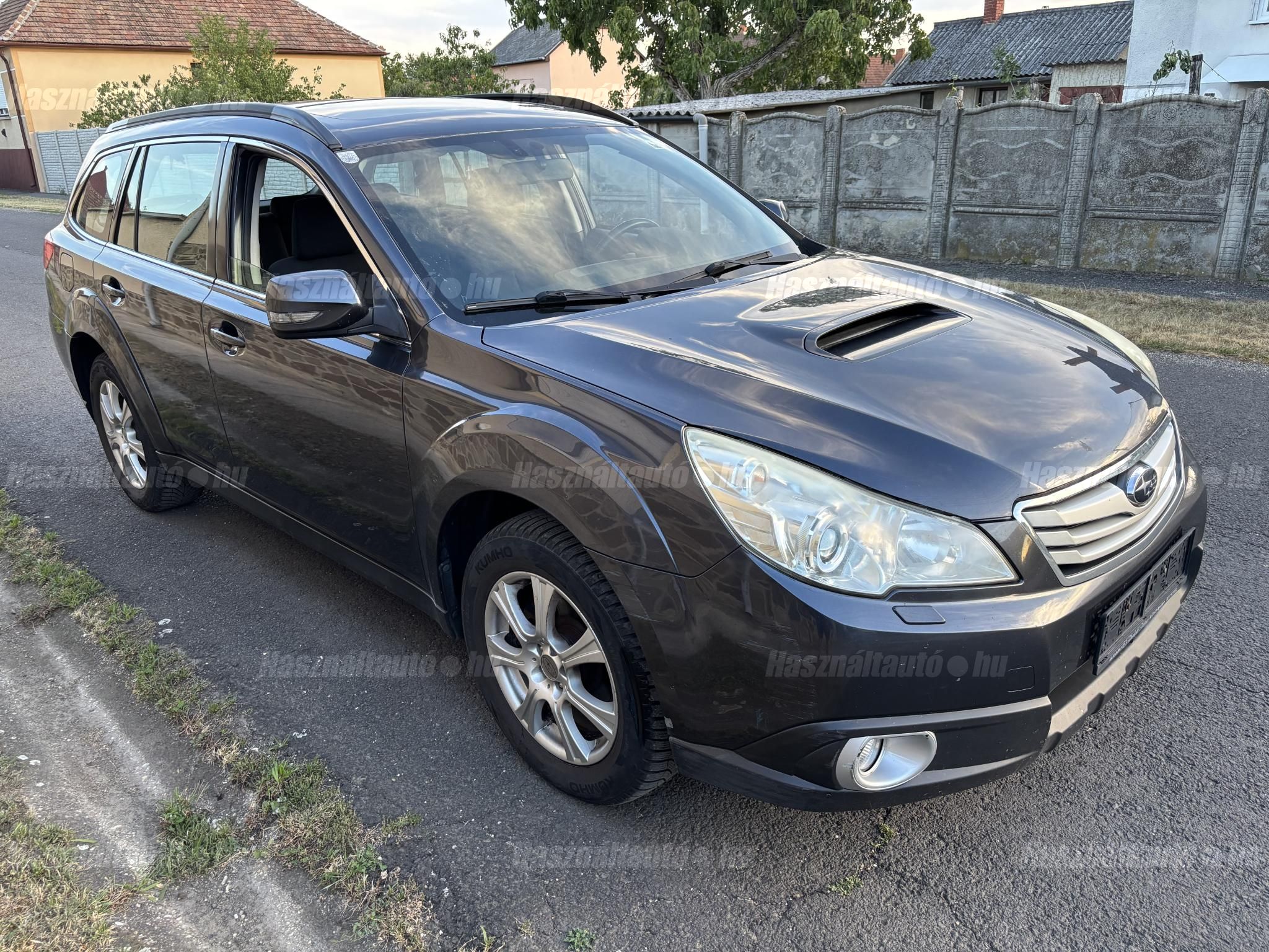 SUBARU LEGACY 2010/4 - 1
