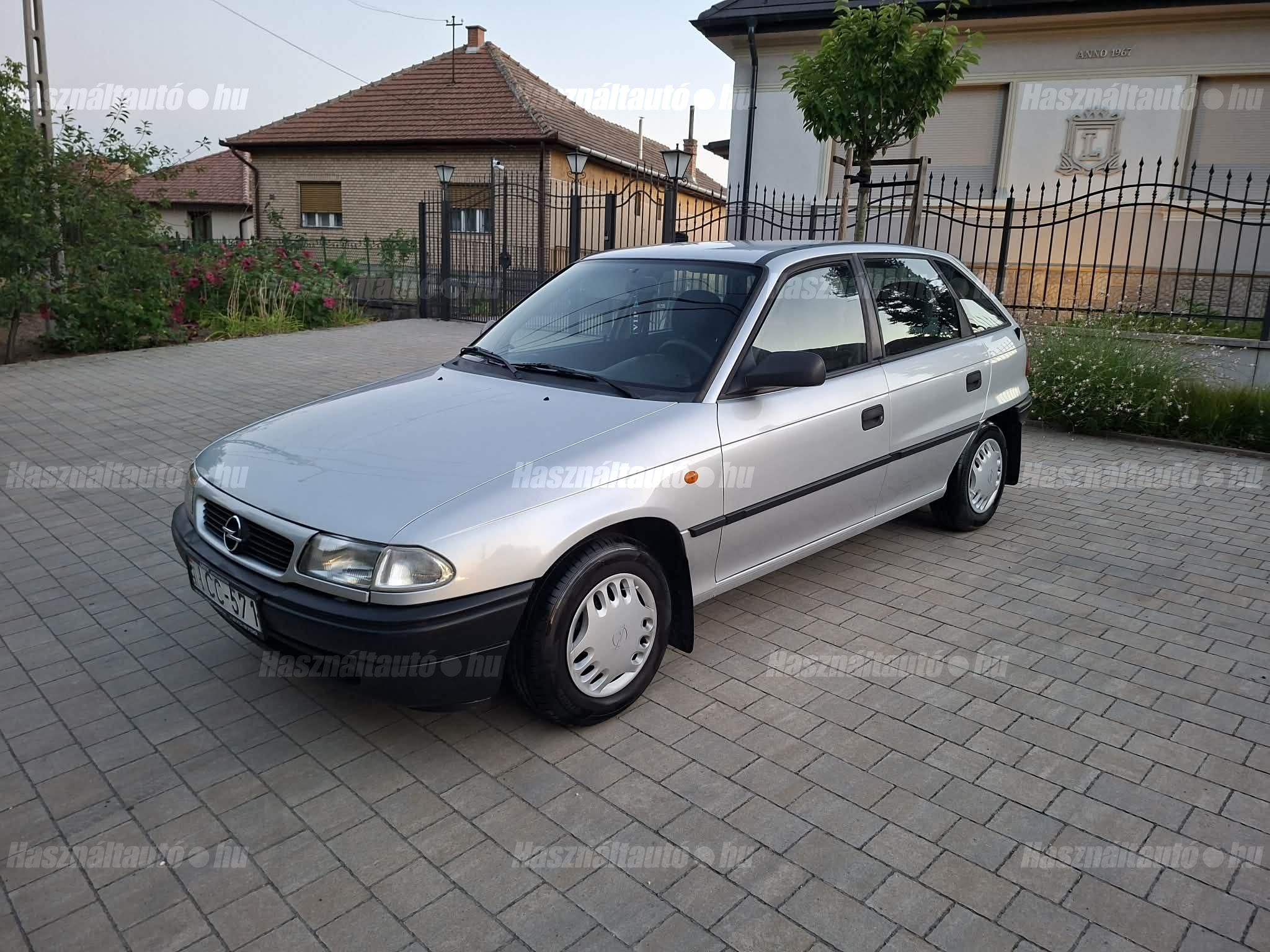 OPEL ASTRA F 2002/5 - 1