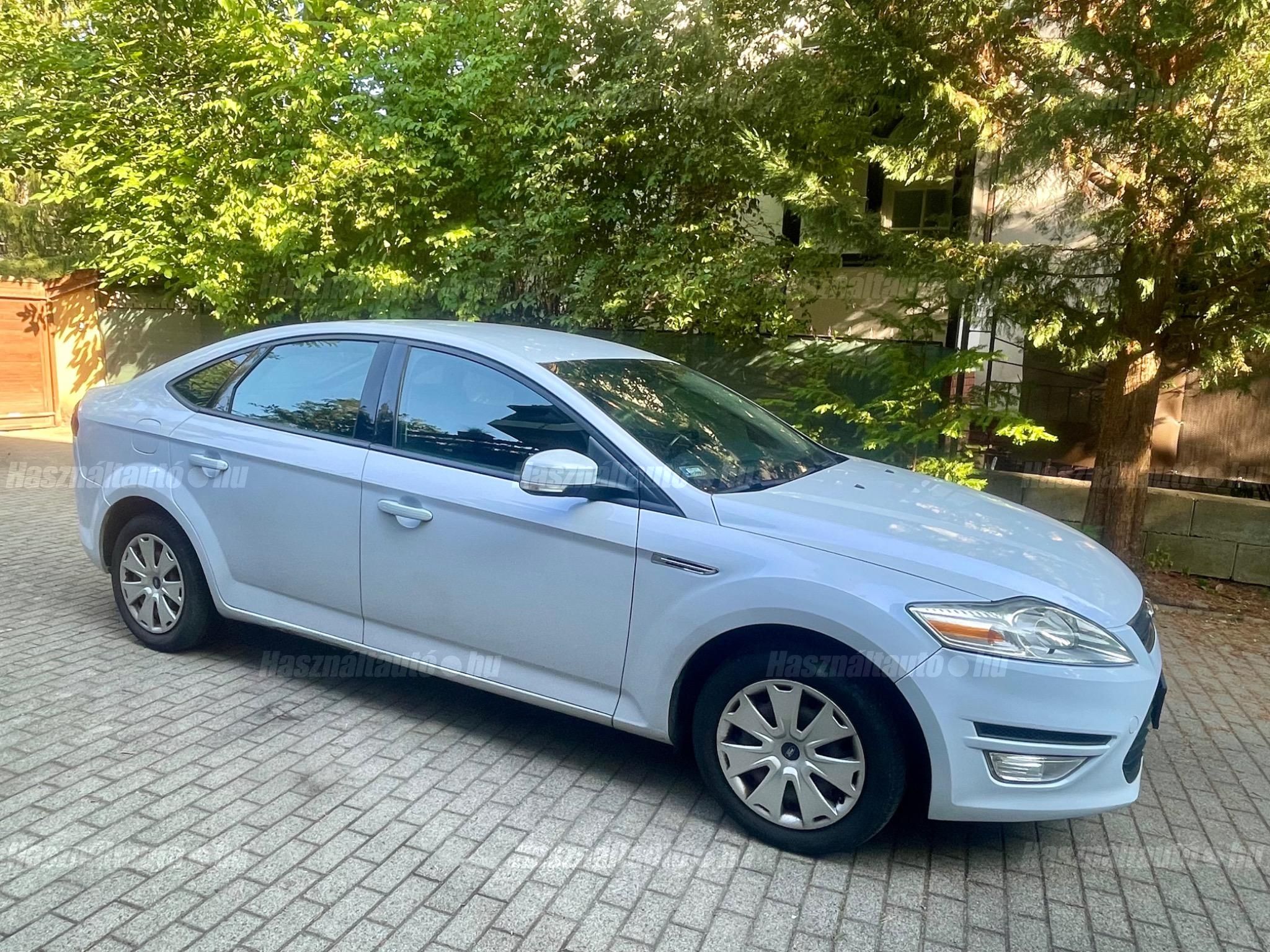 FORD MONDEO 2012/6 - 1
