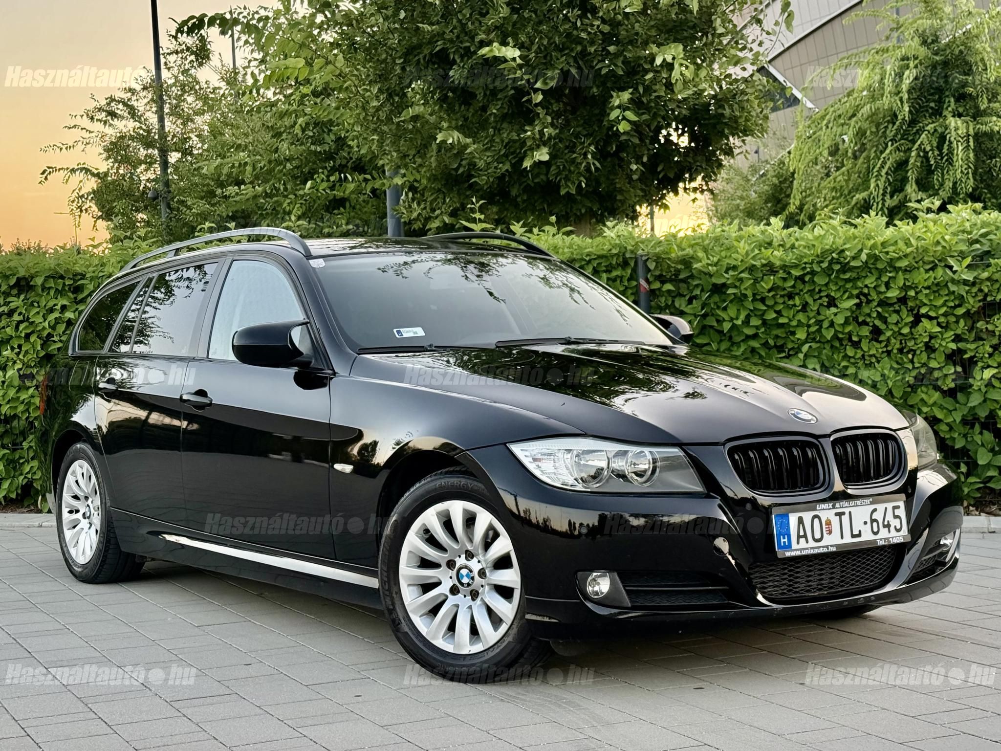 BMW 320 2010/2 - 1