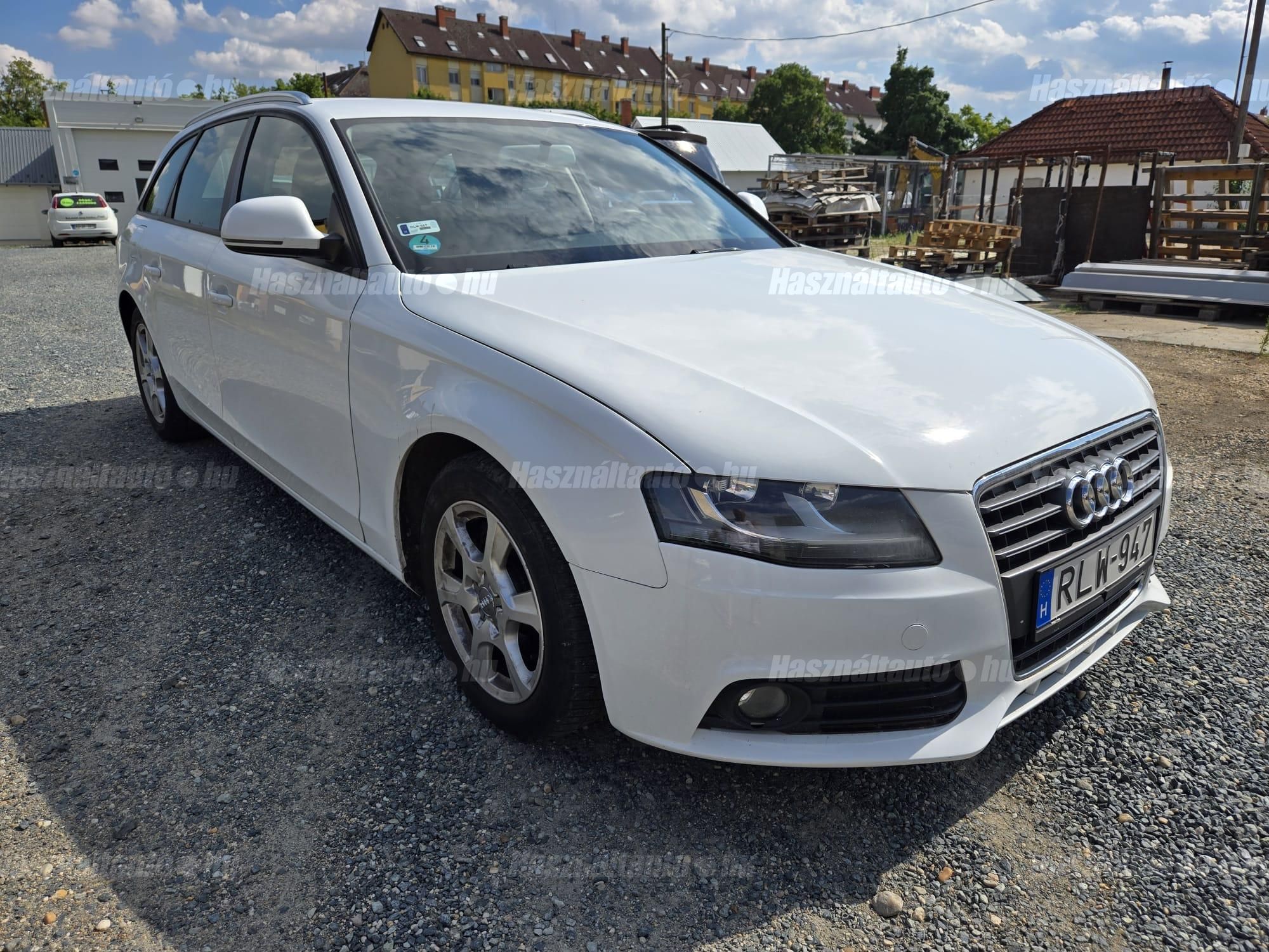 AUDI A4 2009/11 - 1