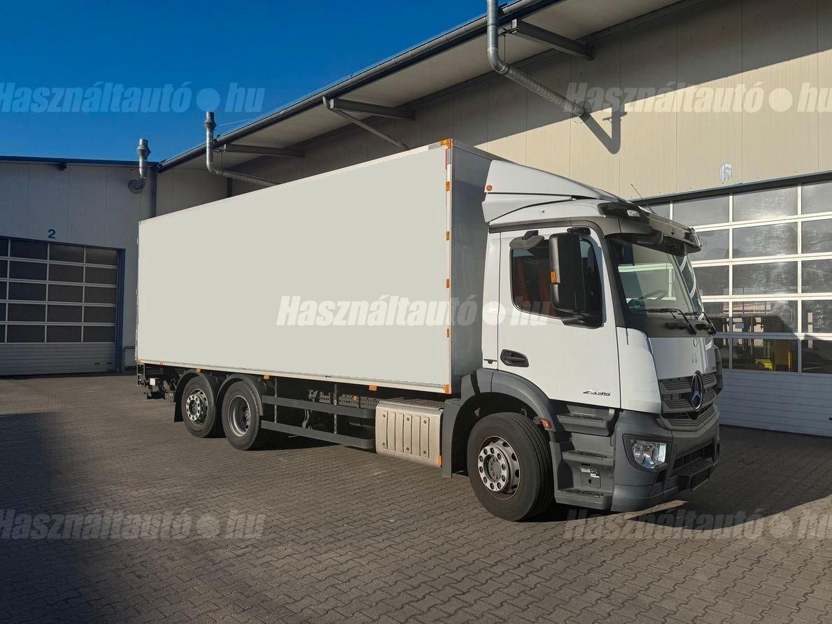 MERCEDES-BENZ 2015/9 - 1