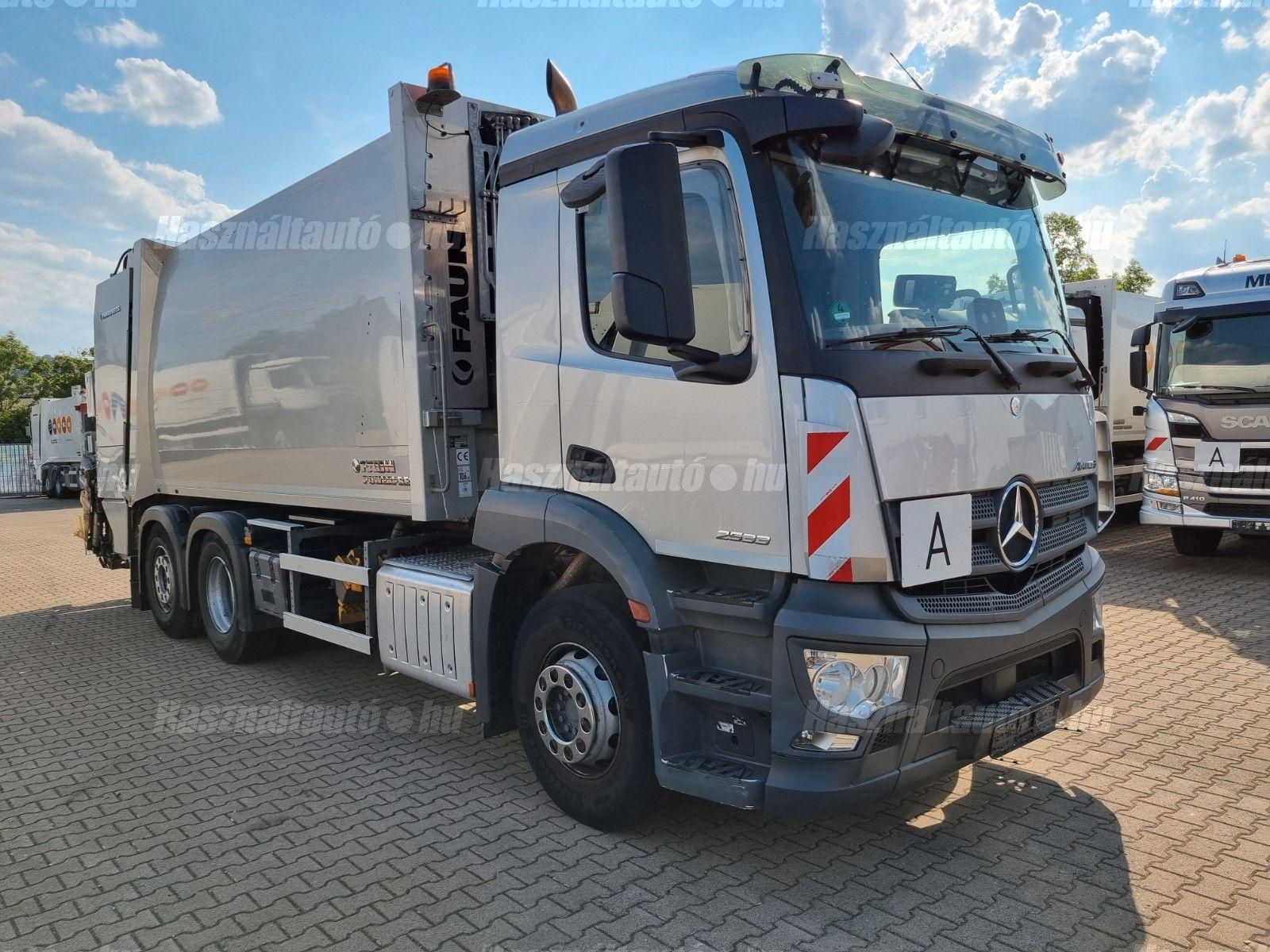 MERCEDES-BENZ 2019/6 - 1