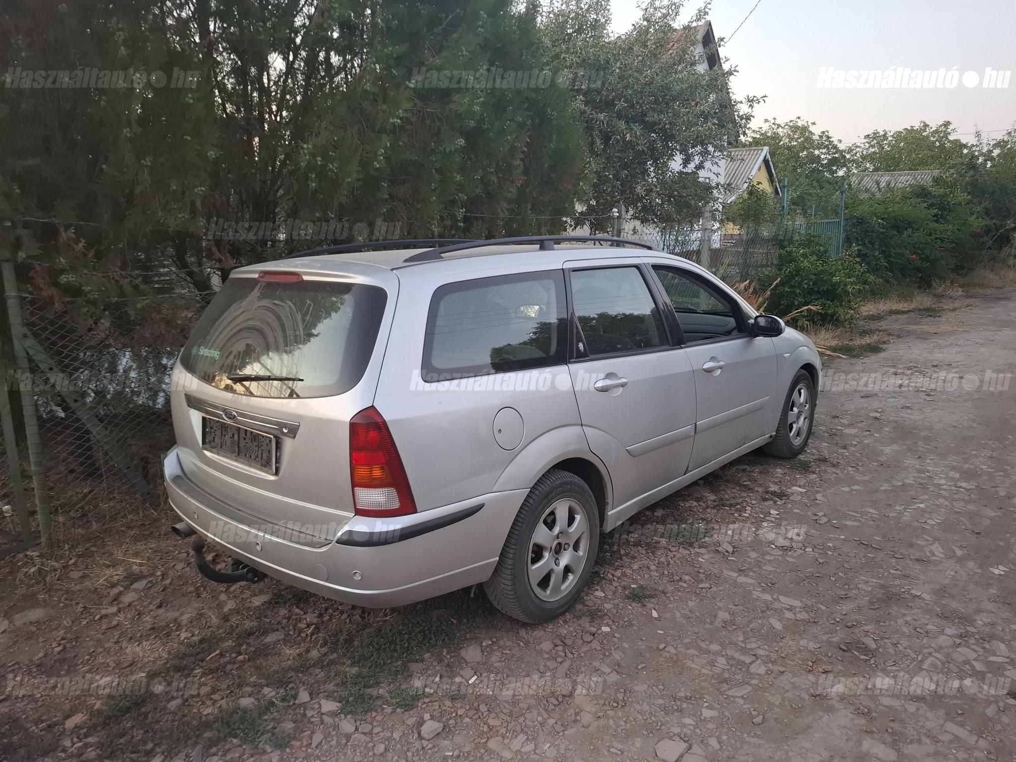 FORD FOCUS 2004 - 1