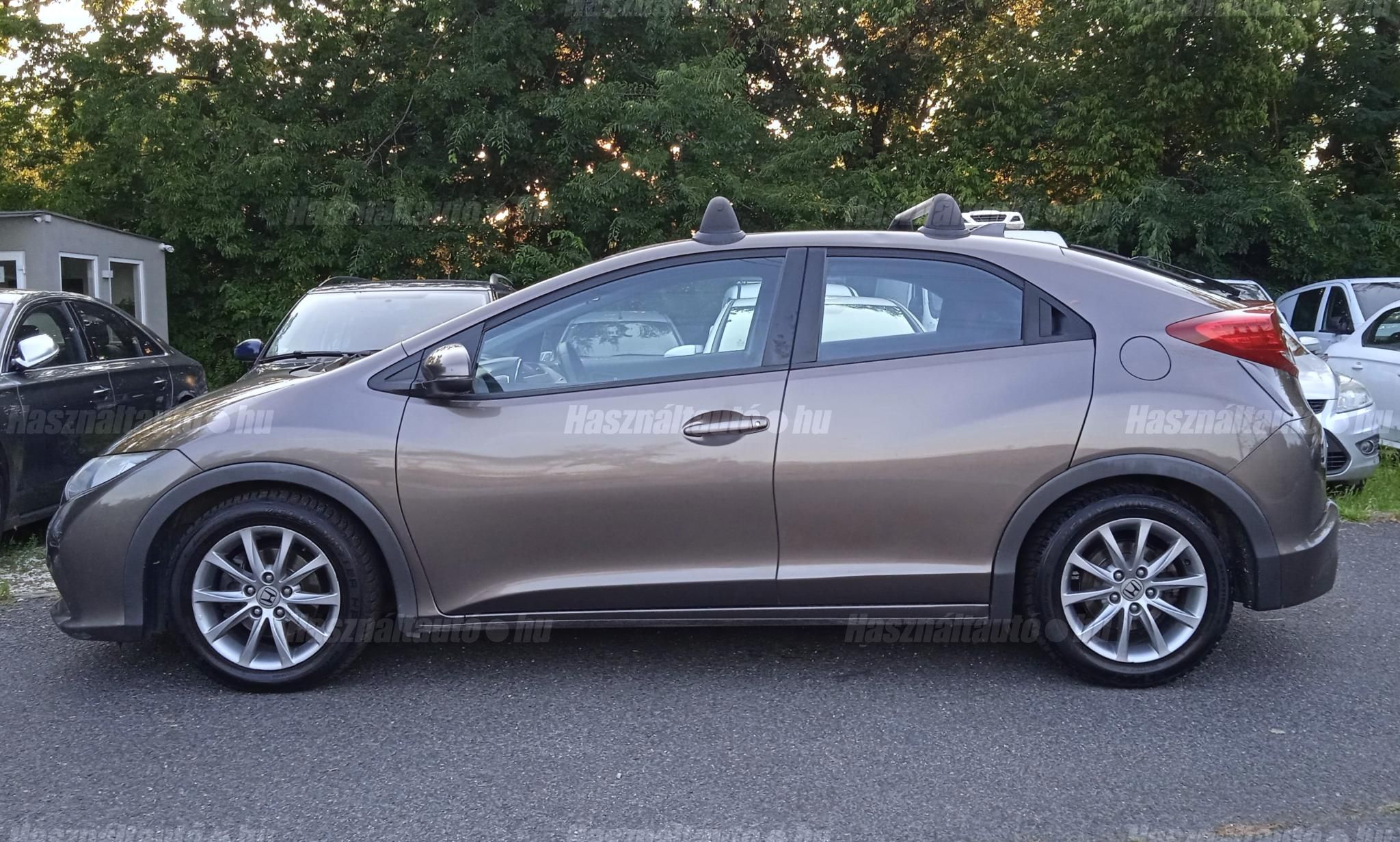 HONDA CIVIC 2013/9 - 1