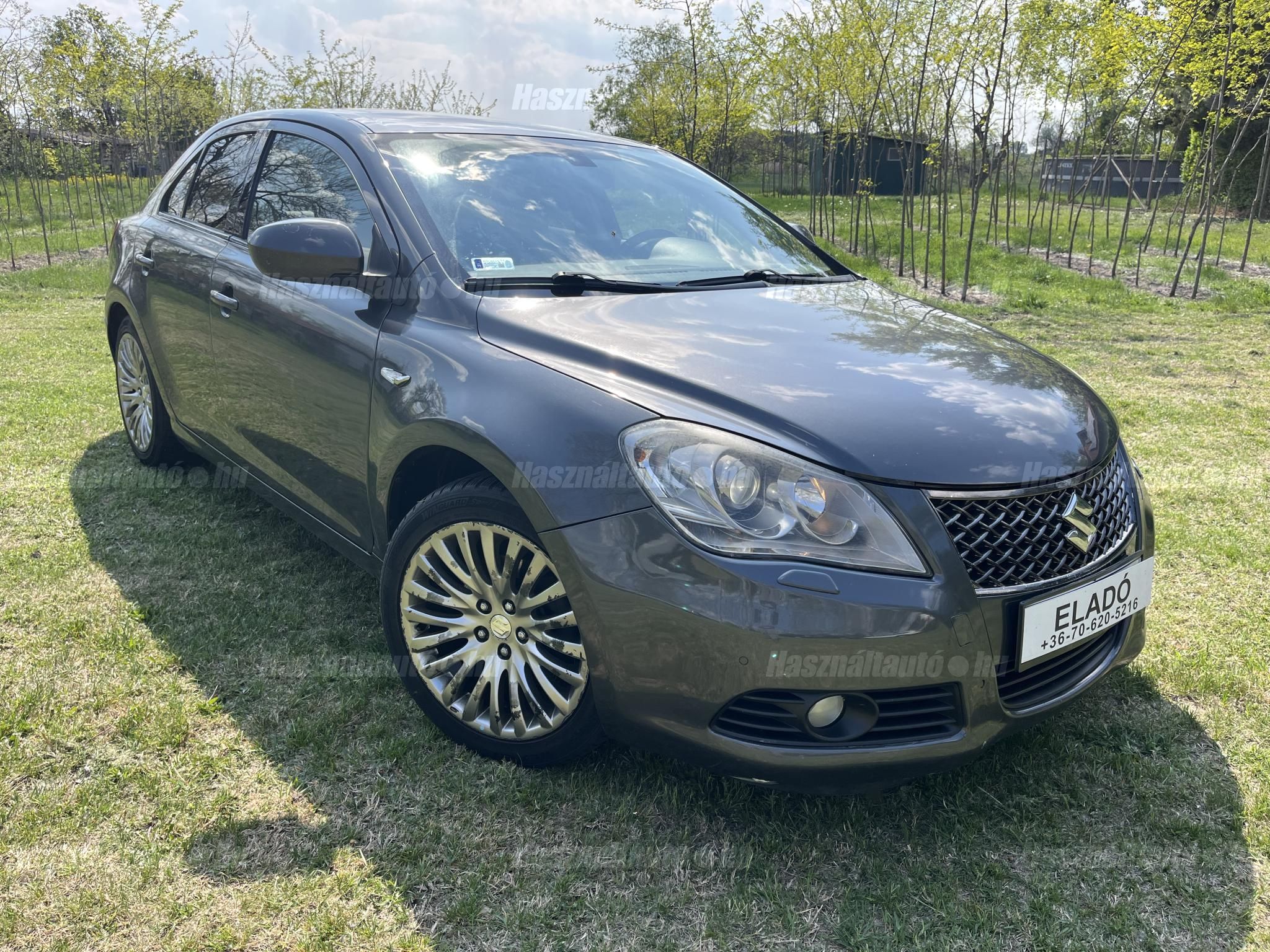 SUZUKI KIZASHI 2010/9 - 1