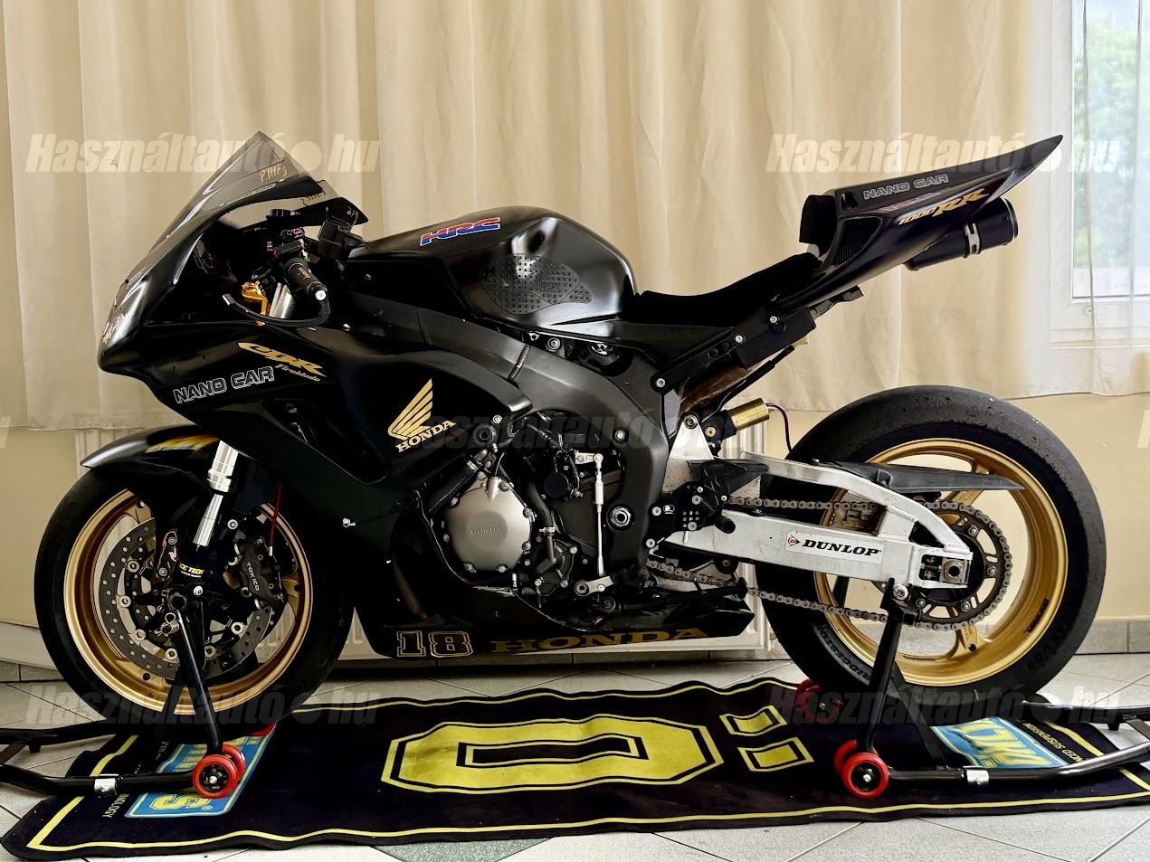 HONDA CBR 1000 RR 2006 - 1