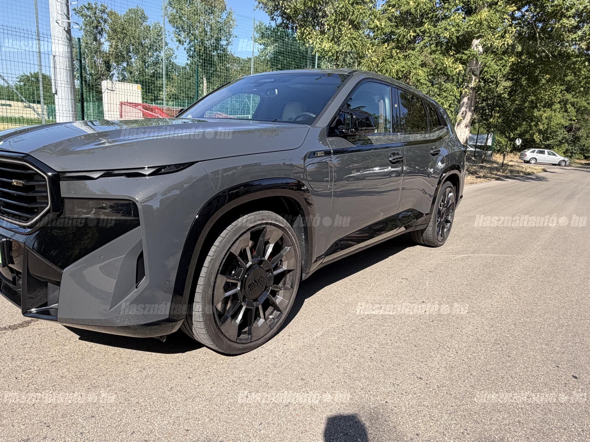 BMW  XM 658 LE, hibrid,  magyarországi, sérülésmentes, garanciális