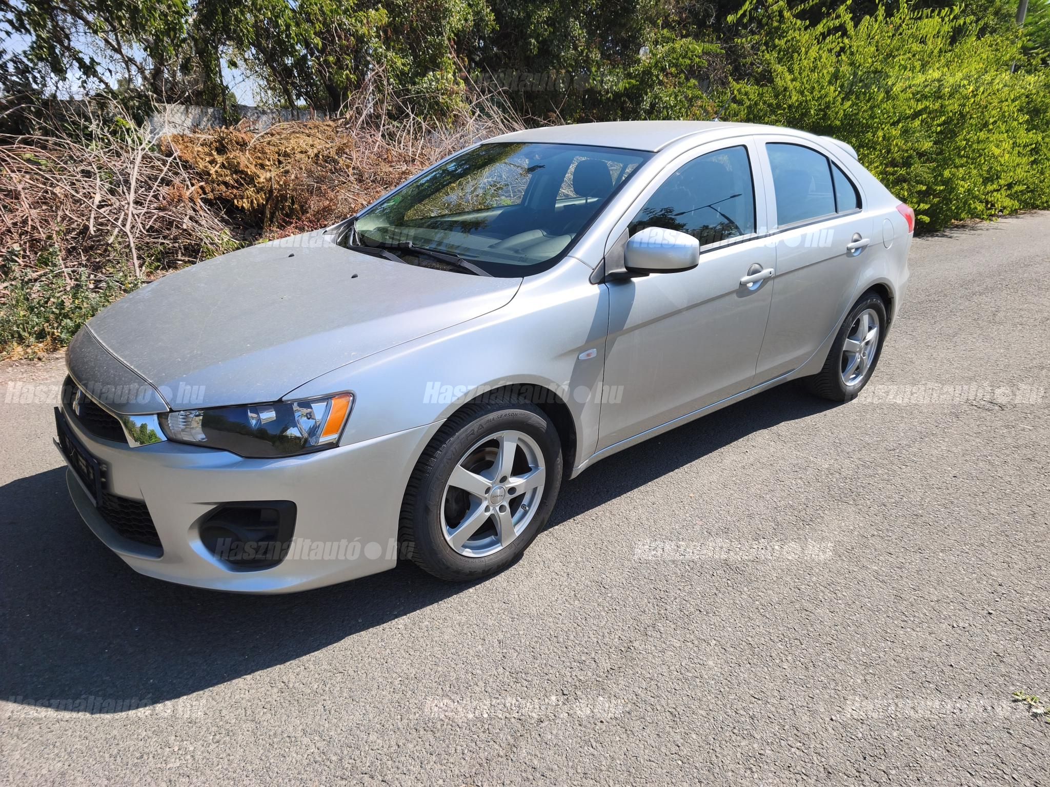 MITSUBISHI LANCER 2017/11 - 1