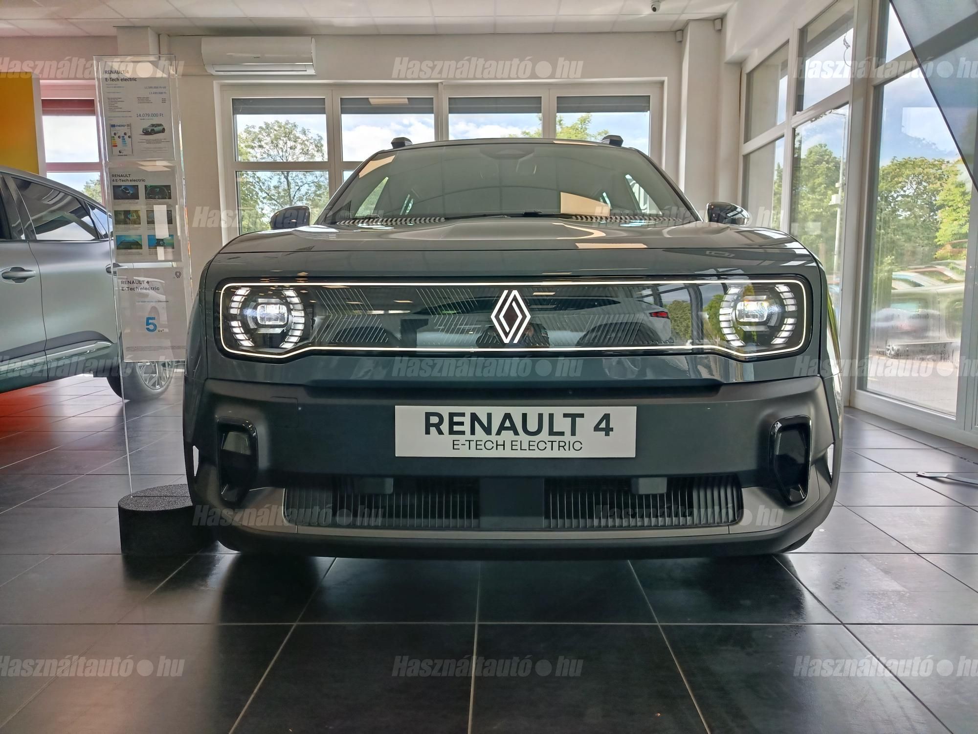 RENAULT R 4 2026 - 1