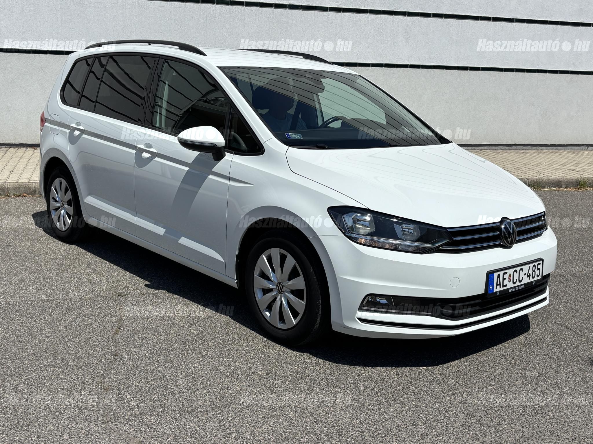 VOLKSWAGEN TOURAN 2023/6 - 1