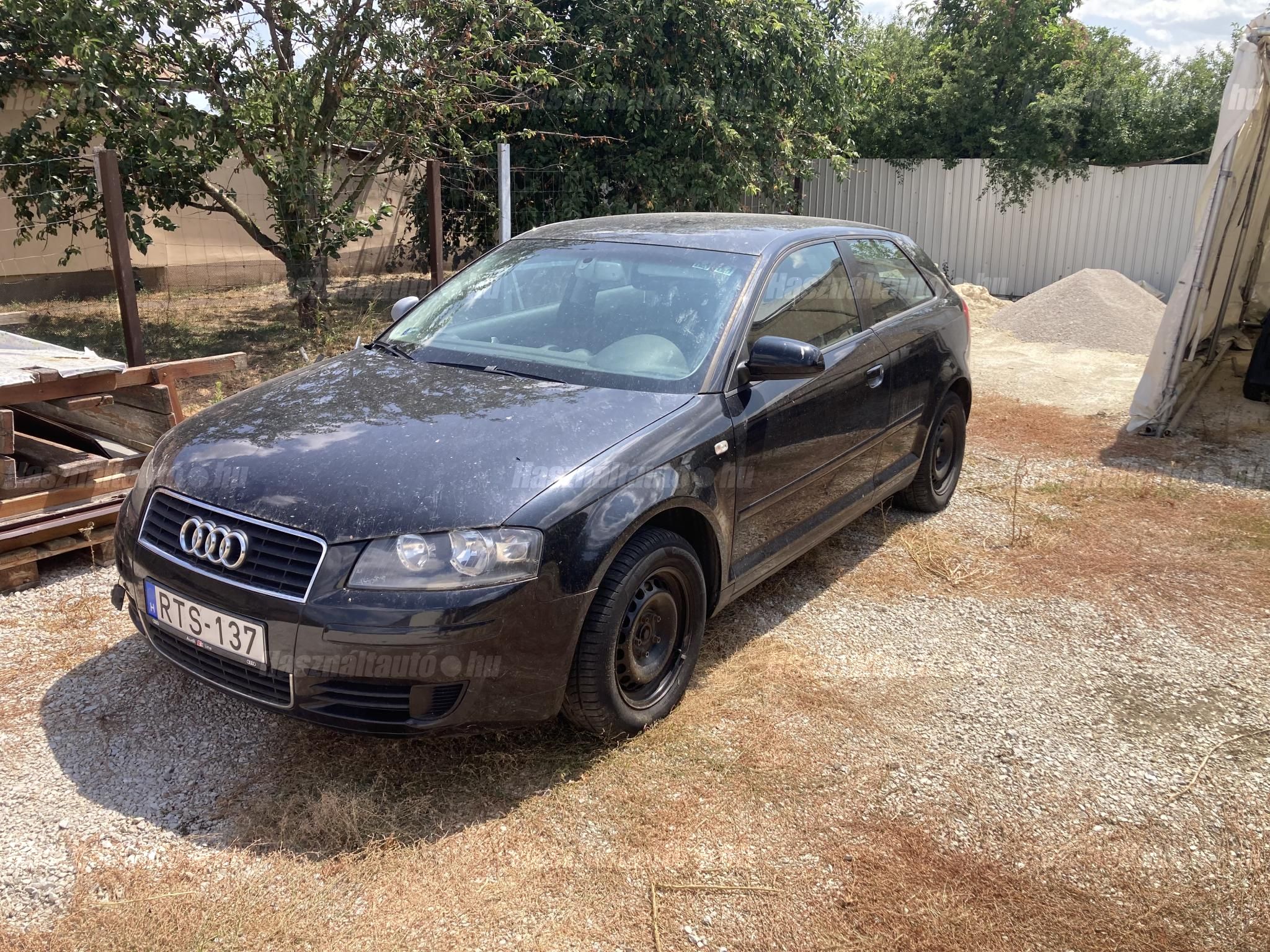 AUDI A3 2004/2 - 1