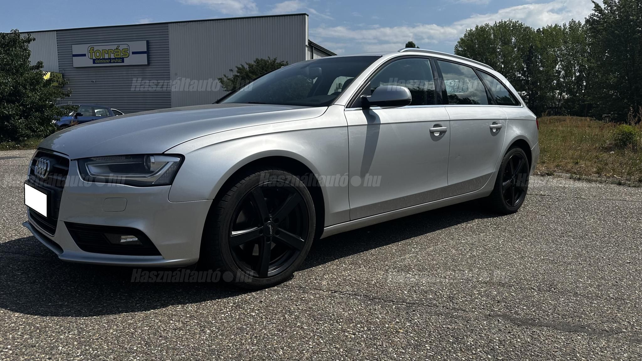 AUDI A4 2012/6 - 1