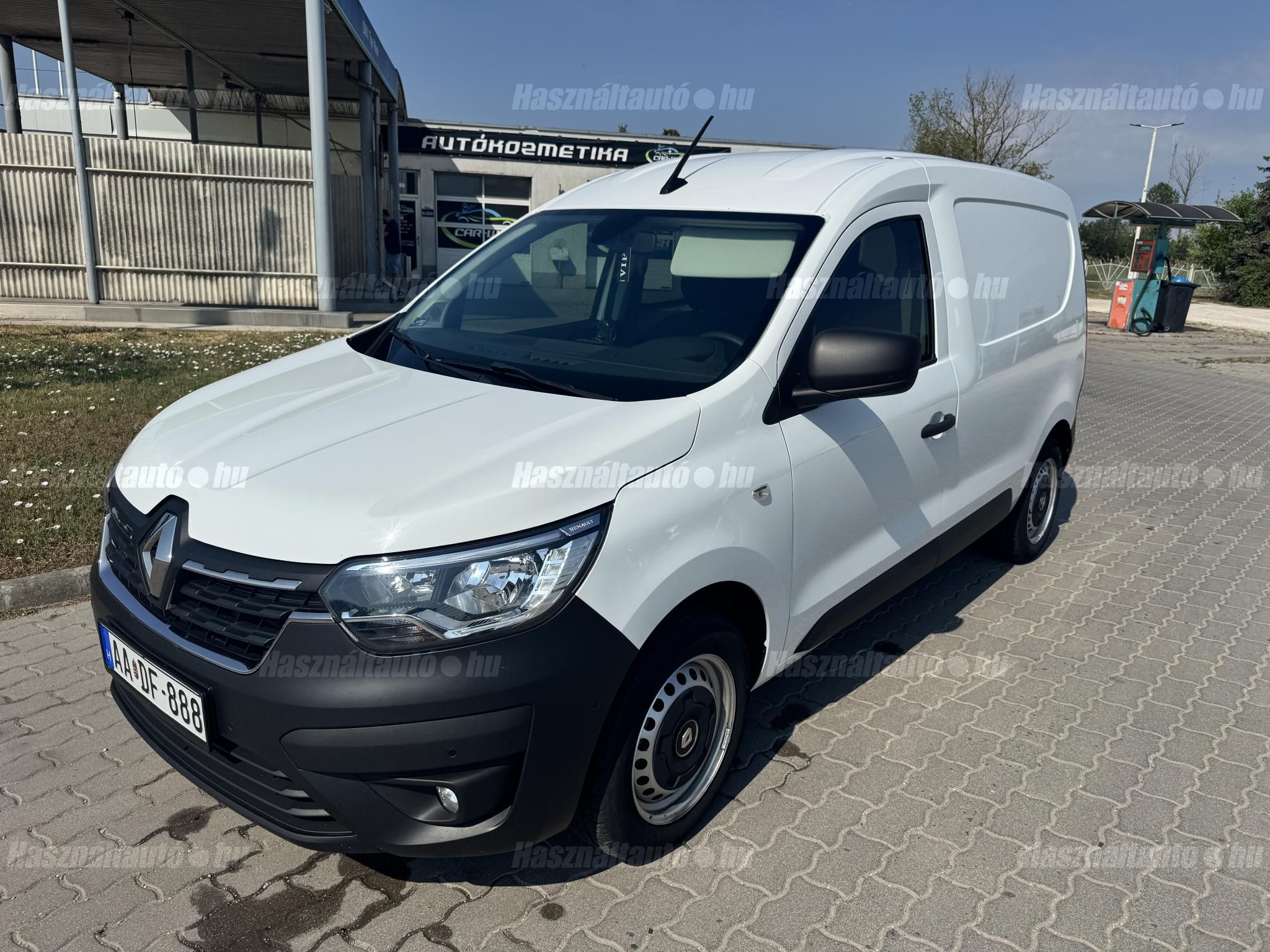 RENAULT EXPRESS 2022/9 - 1