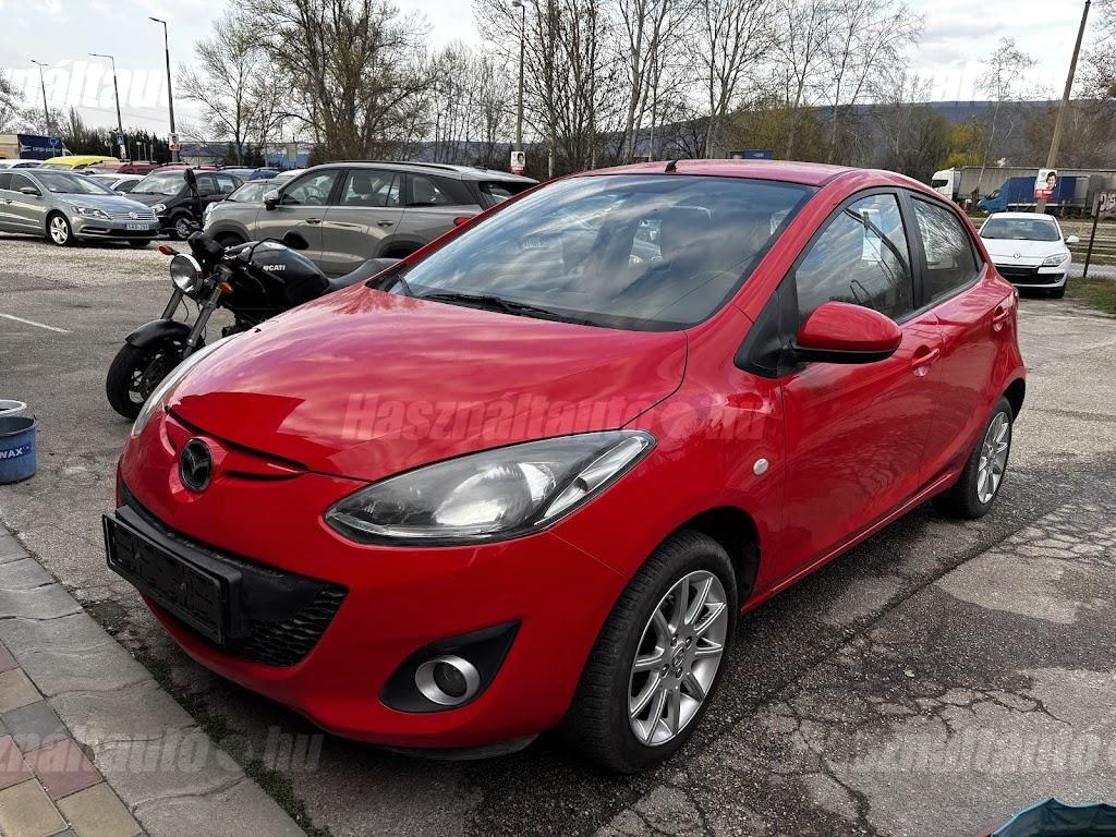 MAZDA 2 2012/8 - 1