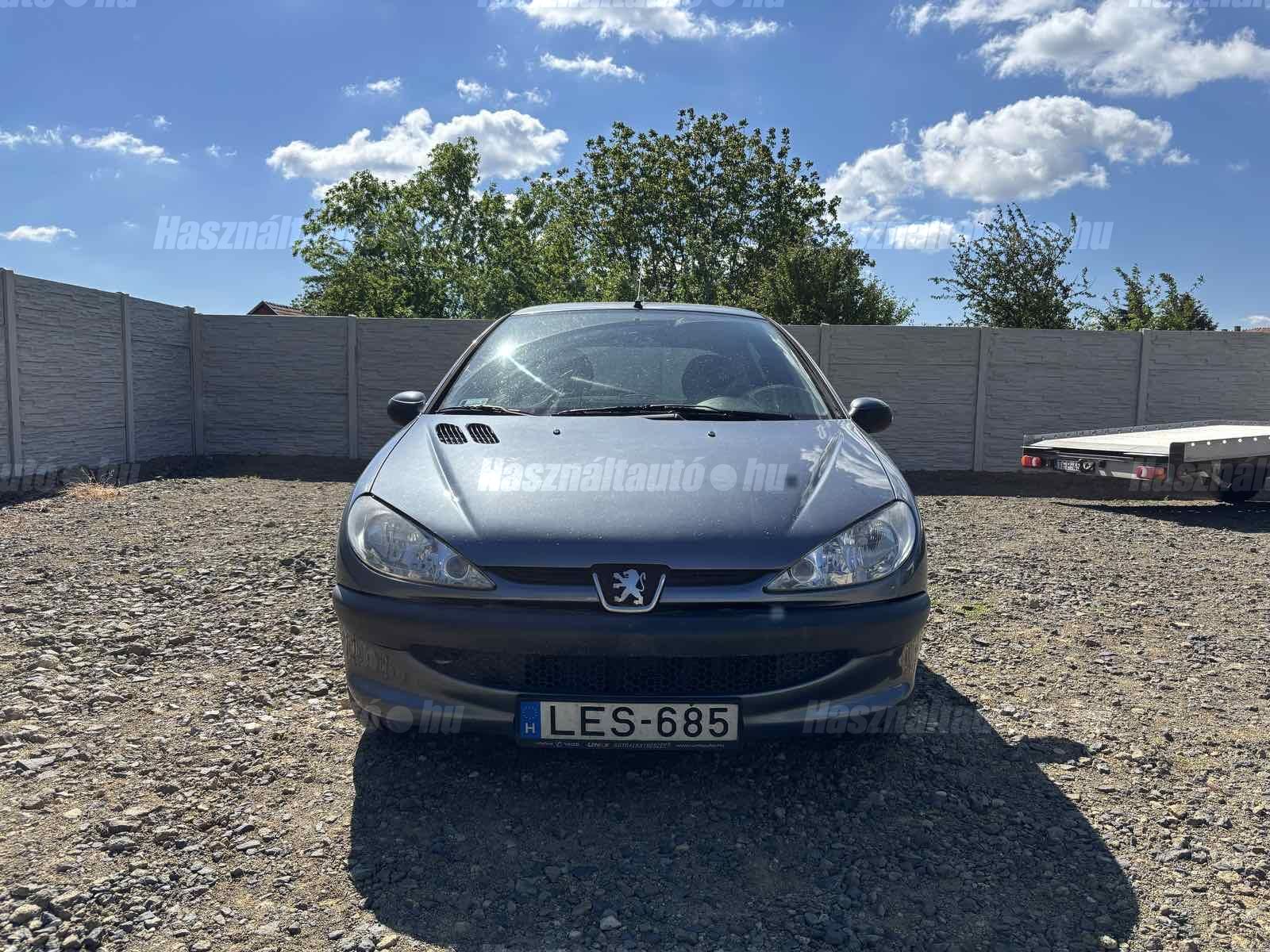 PEUGEOT 206 2008/4 - 1