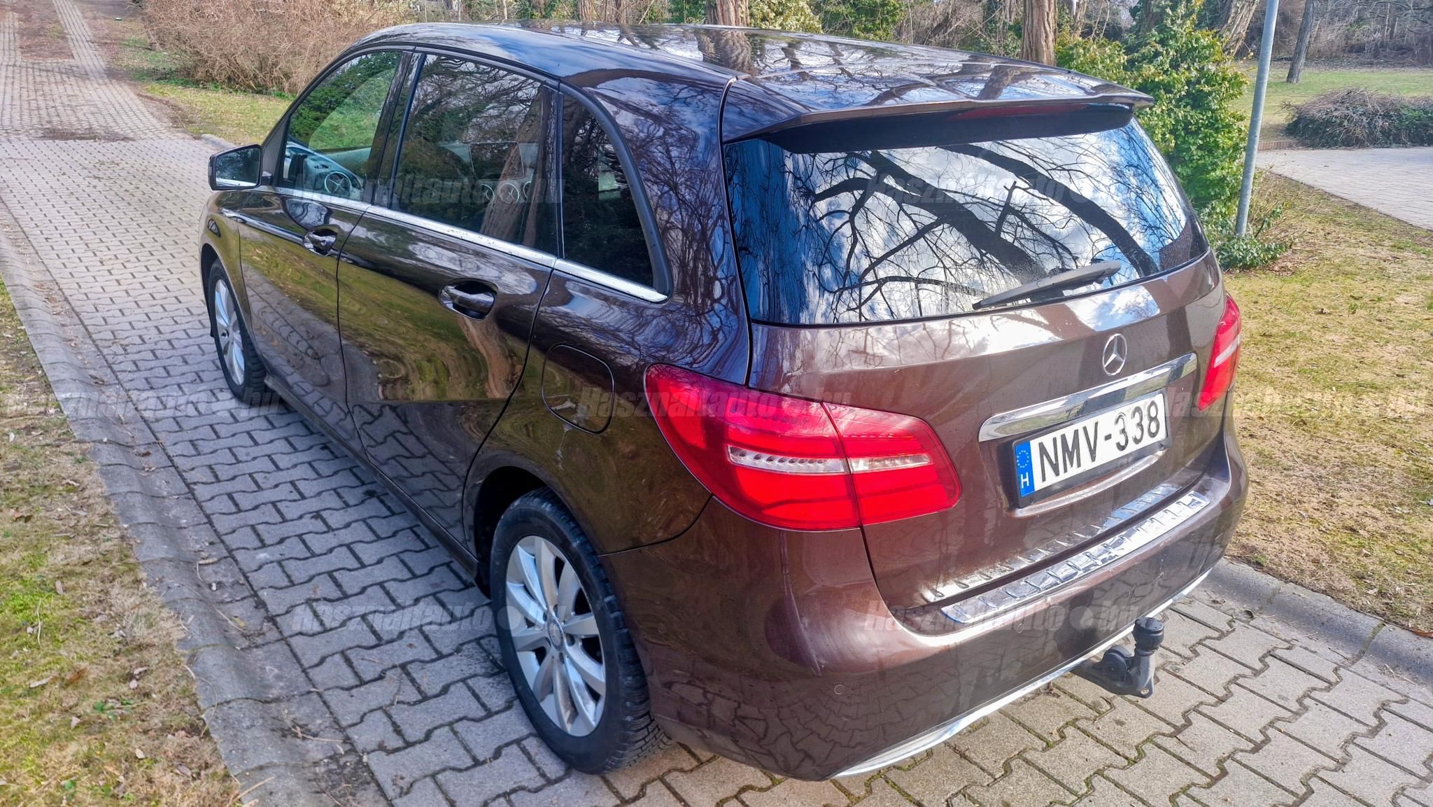 MERCEDES-BENZ B-OSZTÁLY 2016/3 - 1
