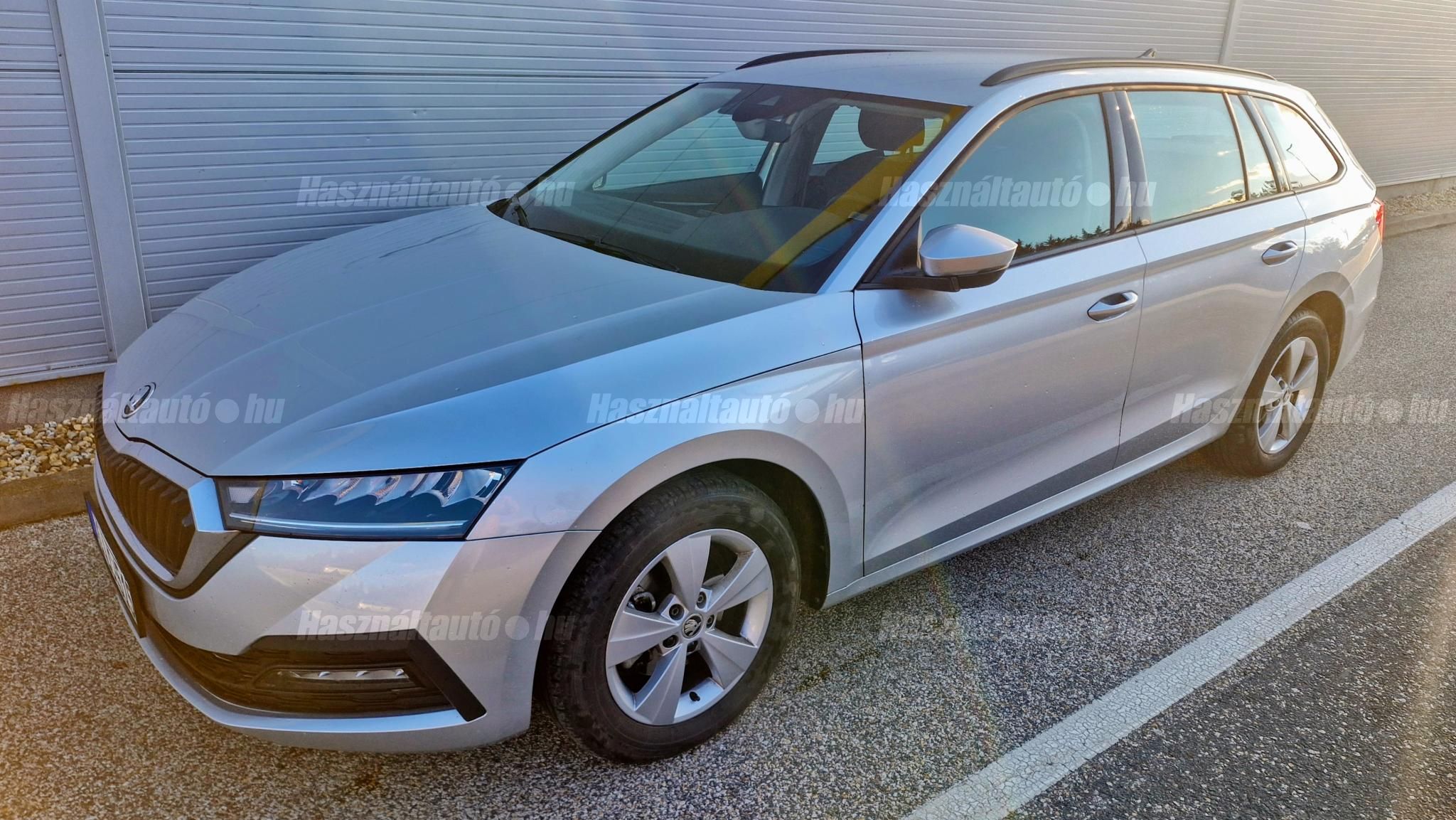 SKODA OCTAVIA 2021/8 - 1