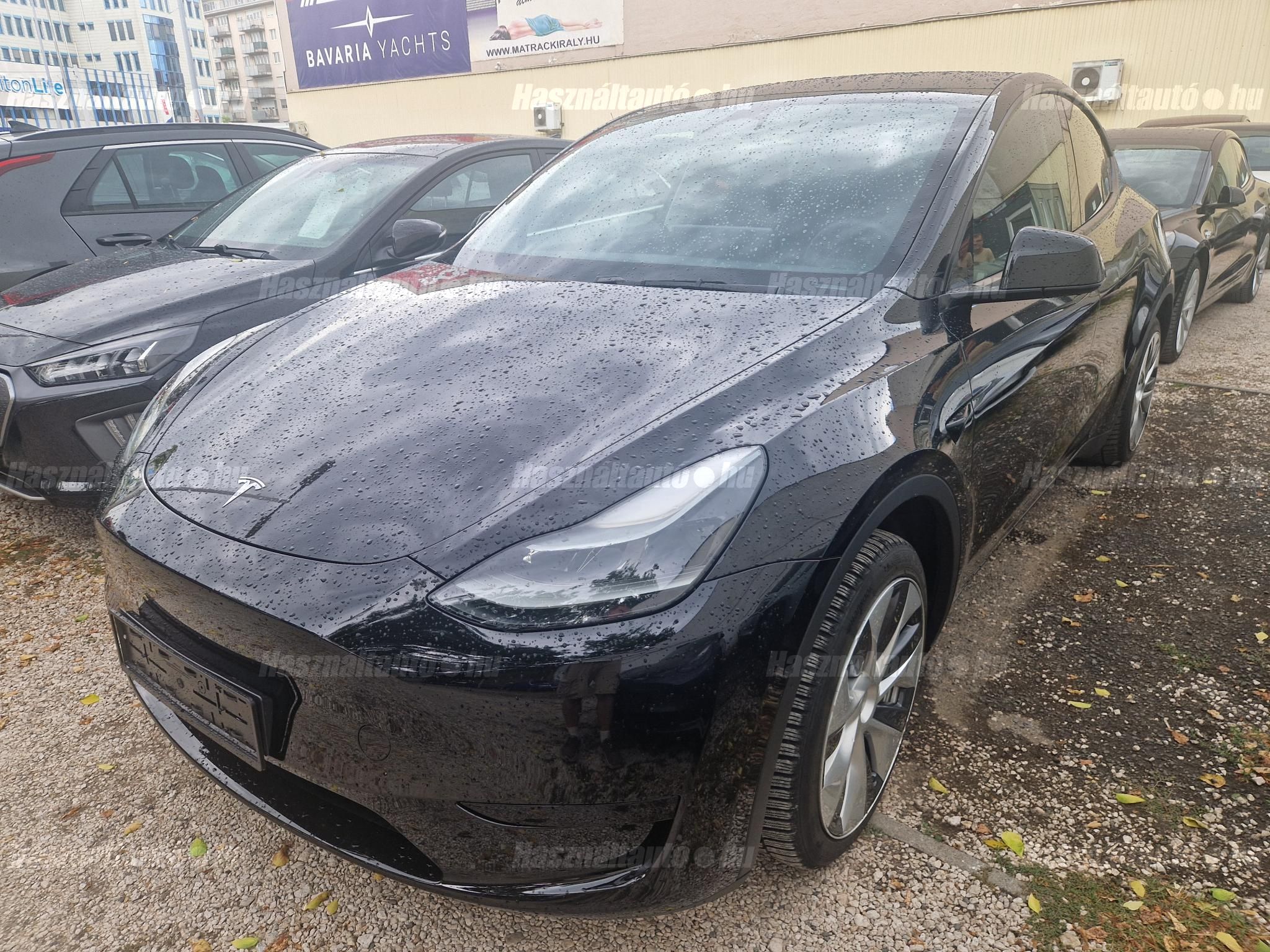 TESLA MODEL Y 2023/7 - 1