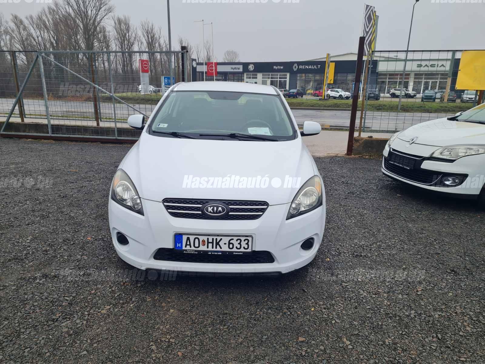 KIA PRO CEE'D 2009/9 - 1