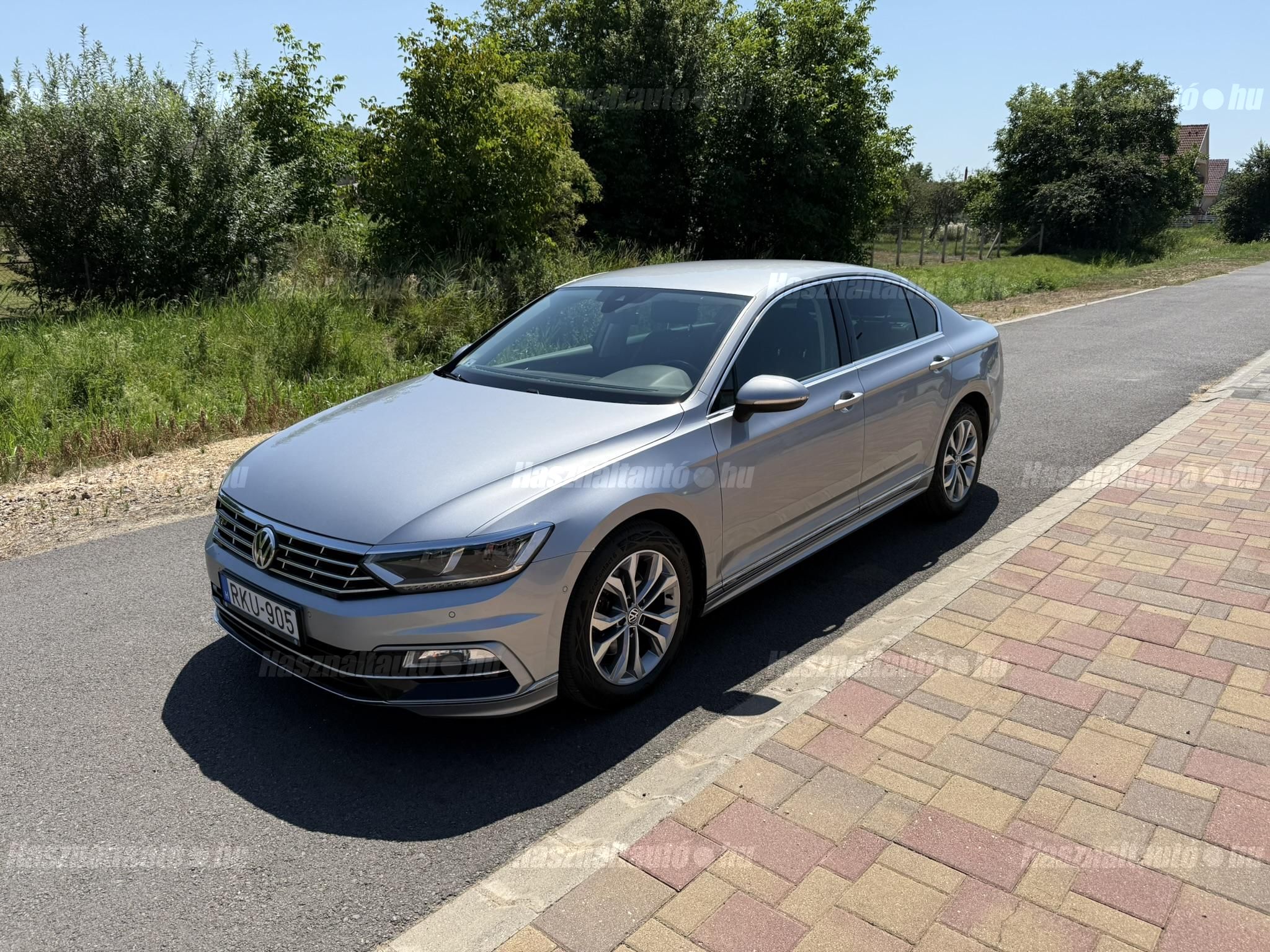 VOLKSWAGEN PASSAT VIII 2019/3 - 1