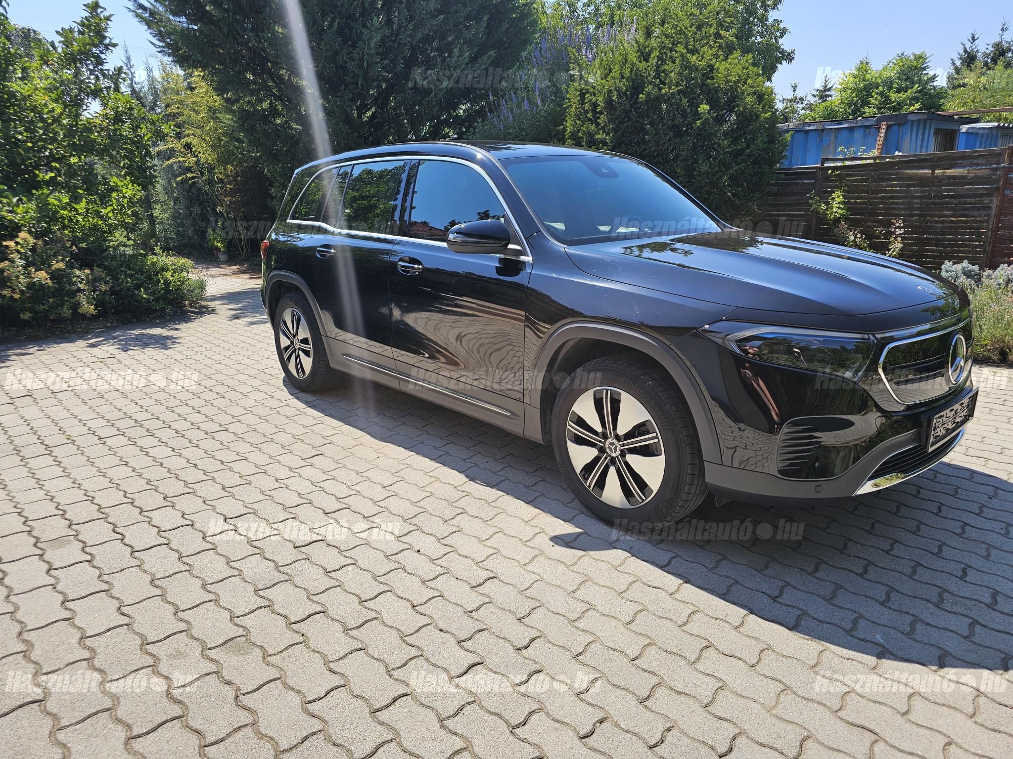 MERCEDES-BENZ EQB 2023/8 - 1