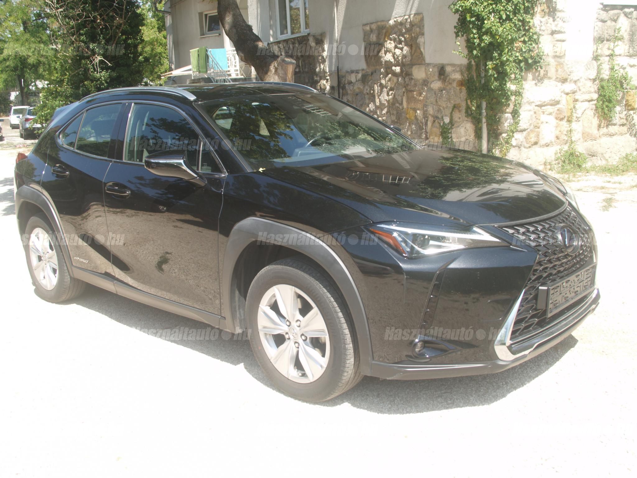 LEXUS UX 2022/4 - 1