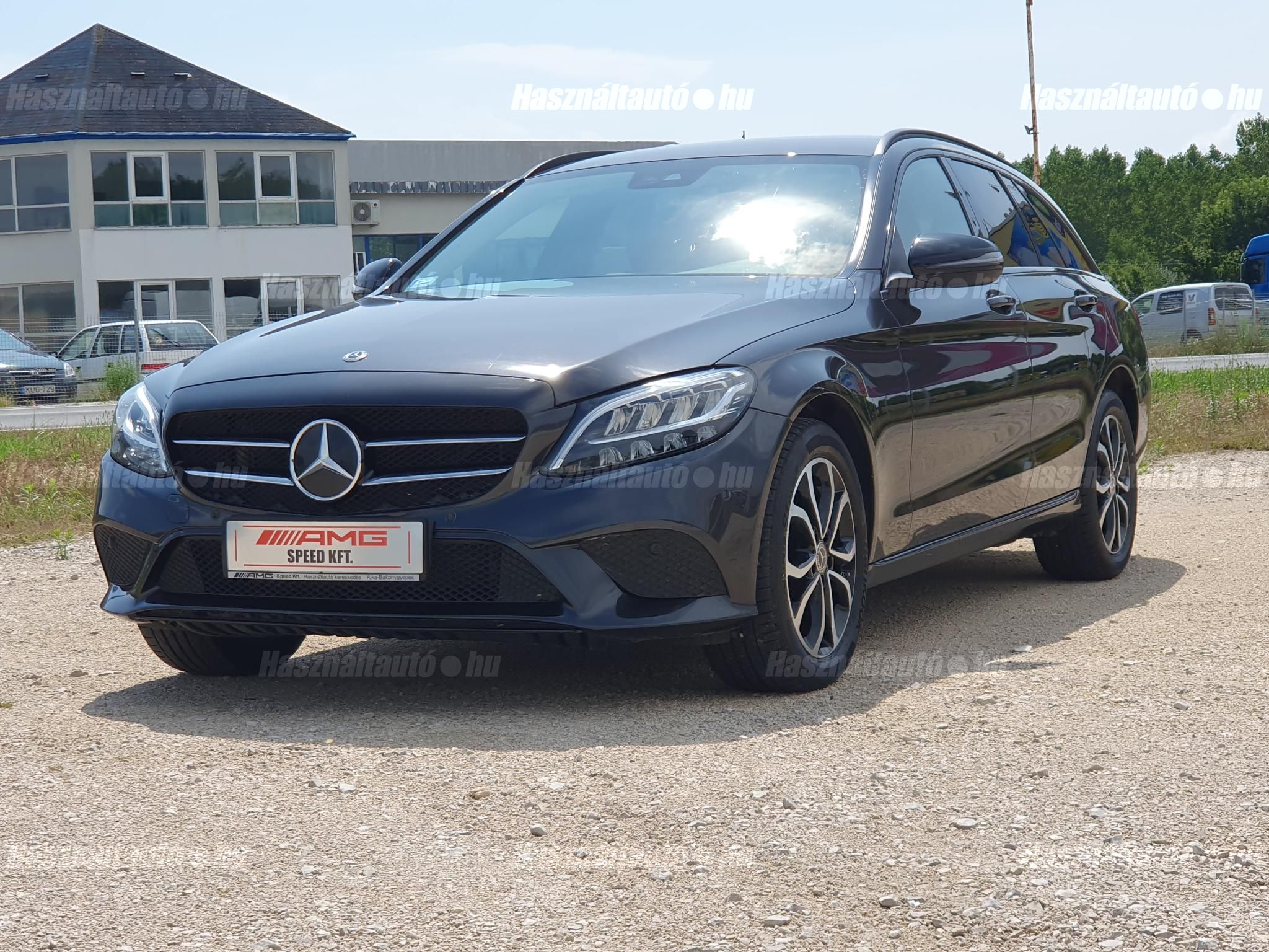 MERCEDES-BENZ C 200 2019 - 1