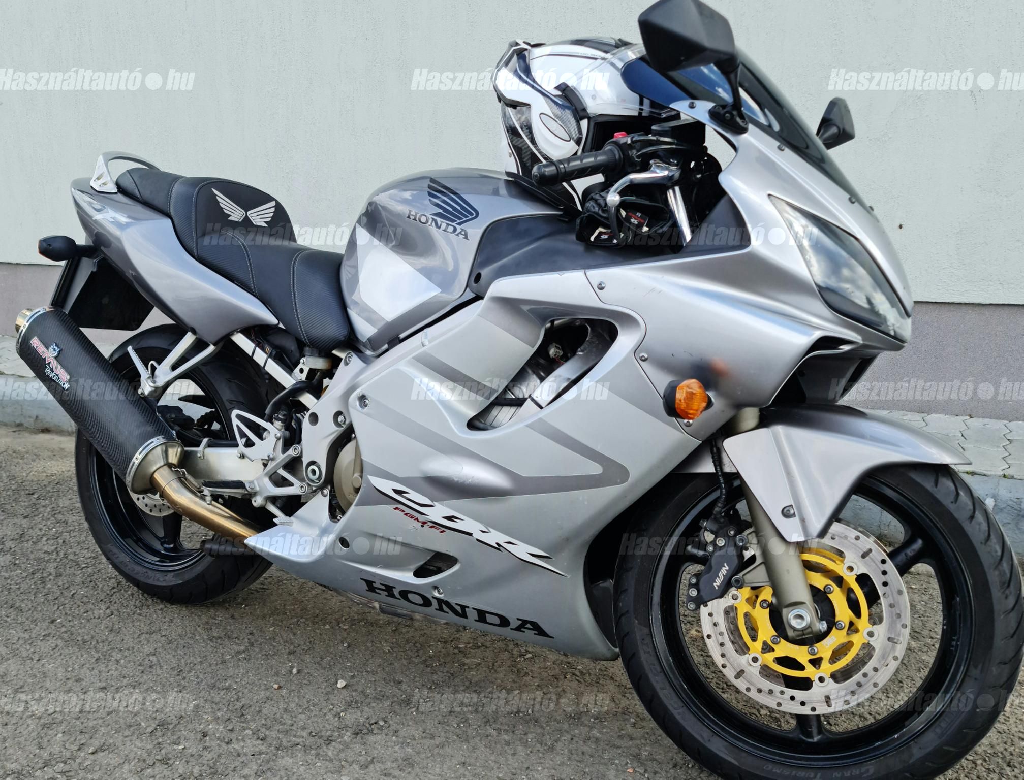 HONDA CBR 600 F4 2005/5 - 1