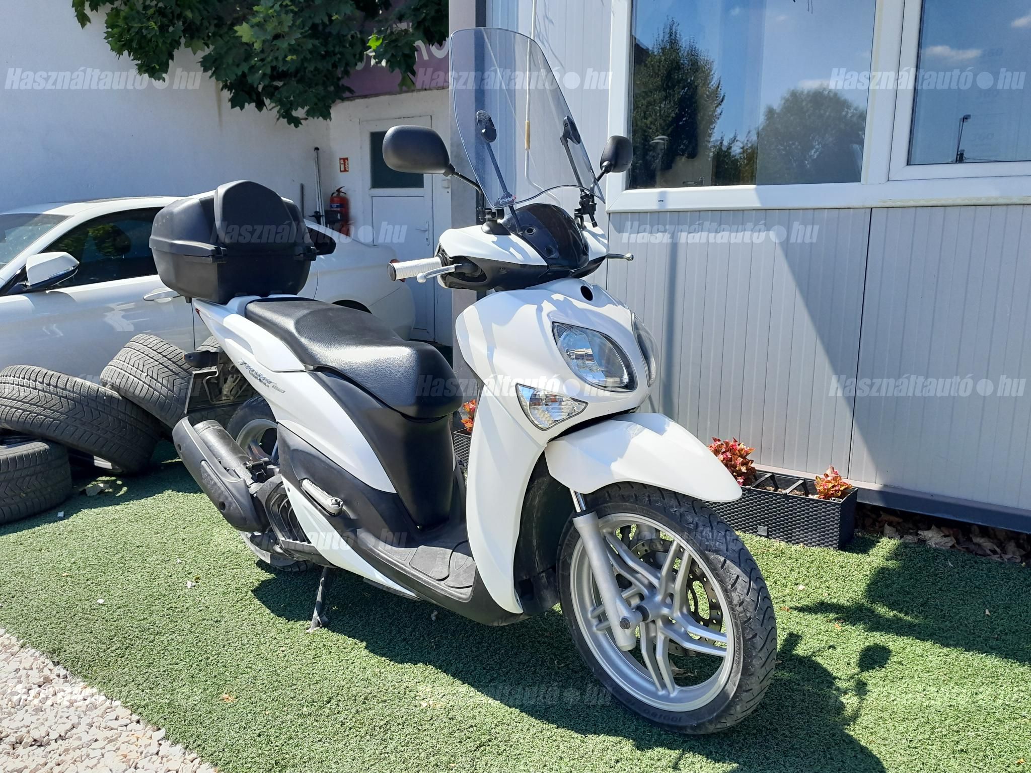 YAMAHA XENTER 125 2013/6 - 1