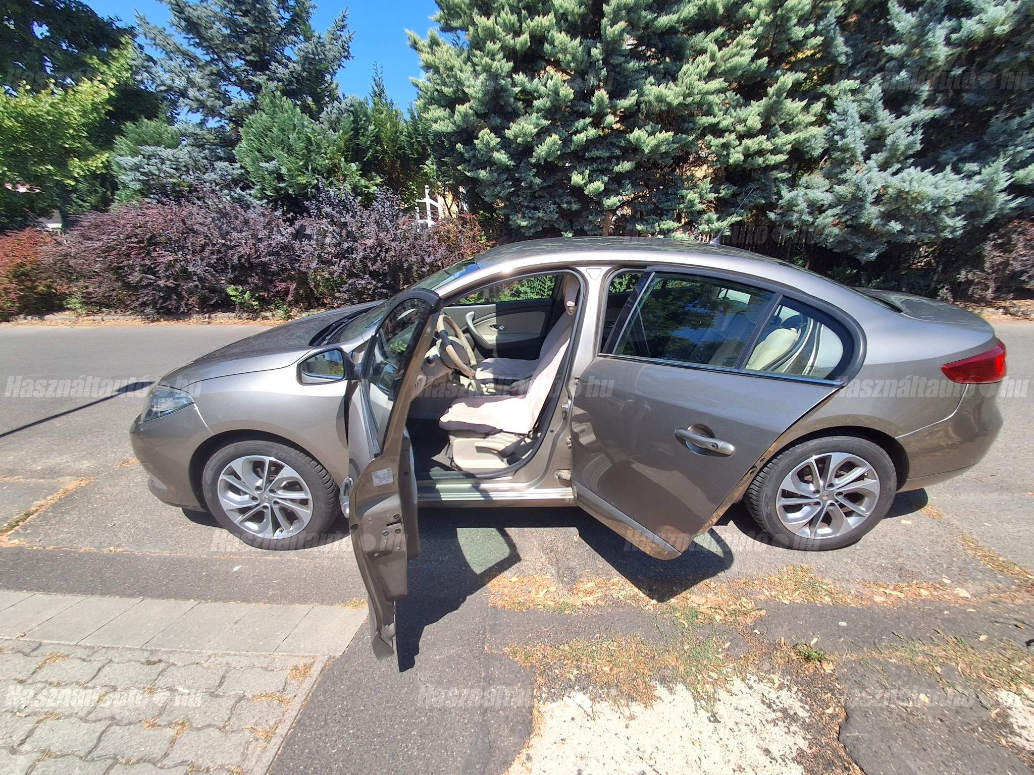 RENAULT FLUENCE 2015/5 - 1
