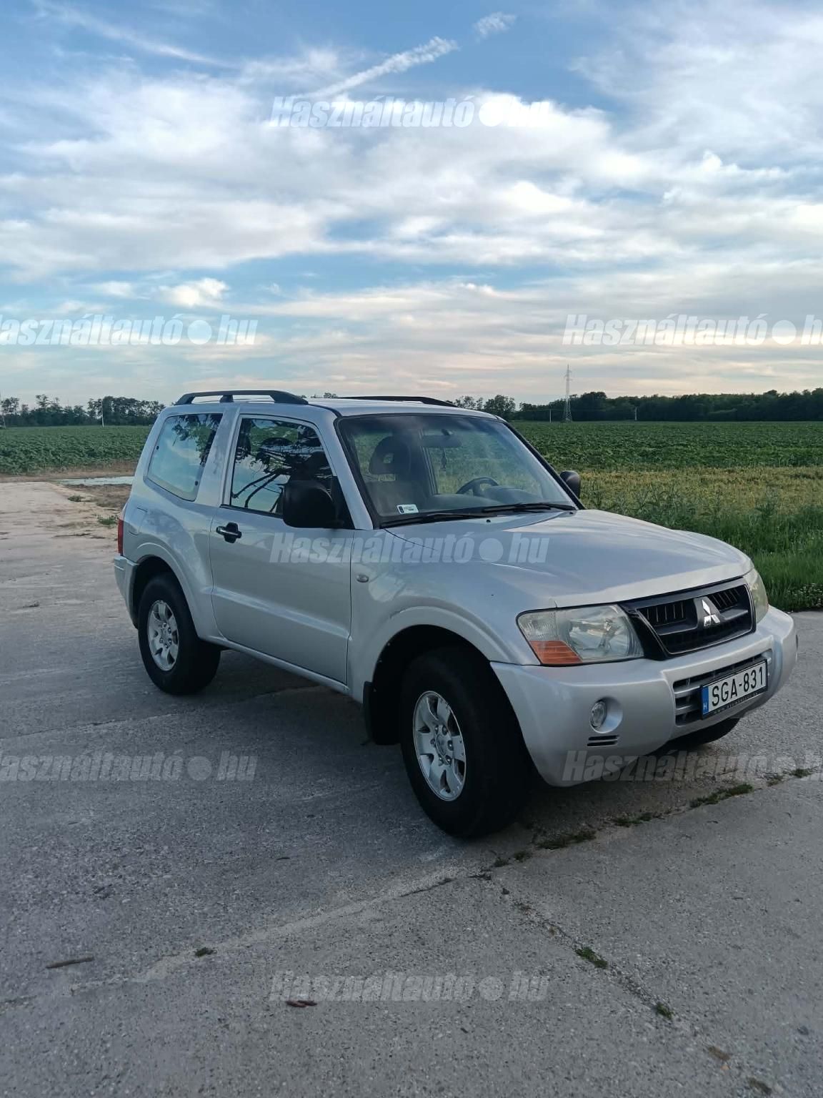 MITSUBISHI PAJERO 2003/8 - 1