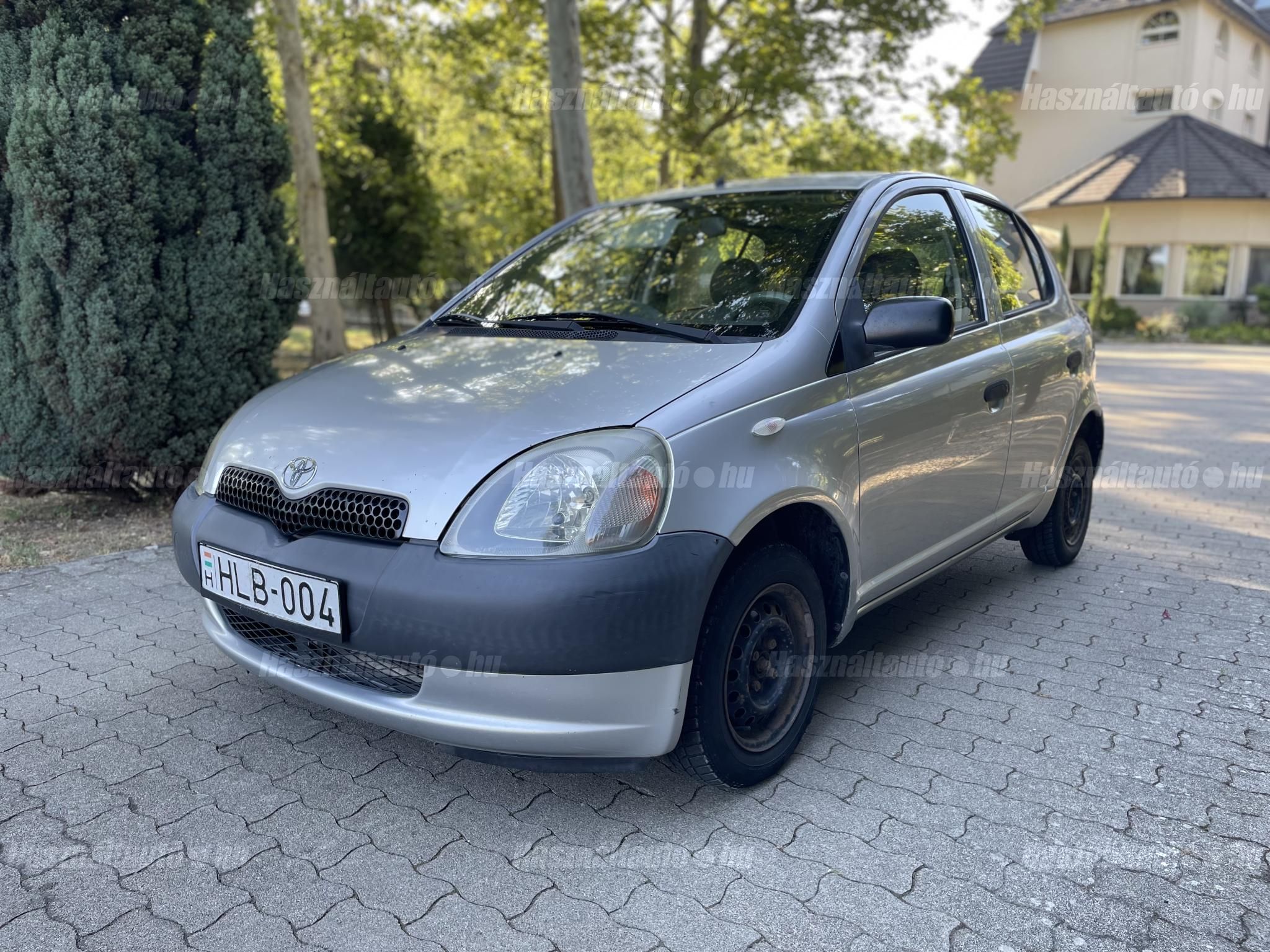 TOYOTA YARIS 2001/7 - 1