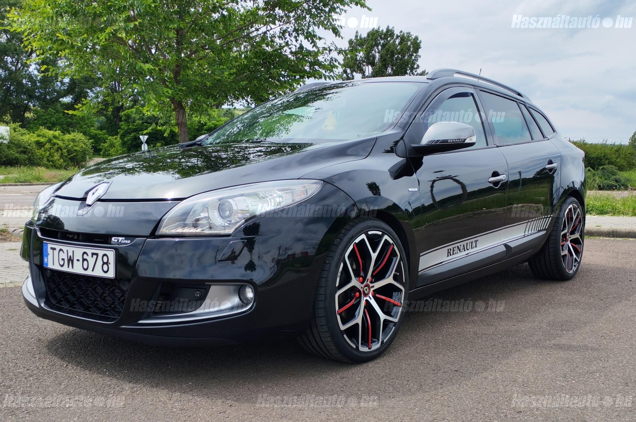 RENAULT MEGANE 2010/11 - 1