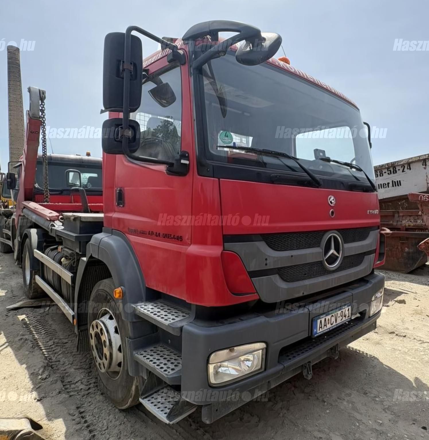 MERCEDES-BENZ 2012 - 1