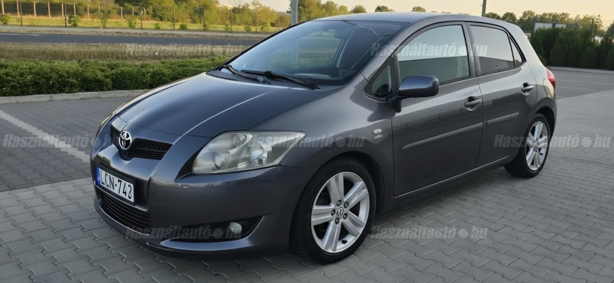 TOYOTA AURIS 2007/6 - 1