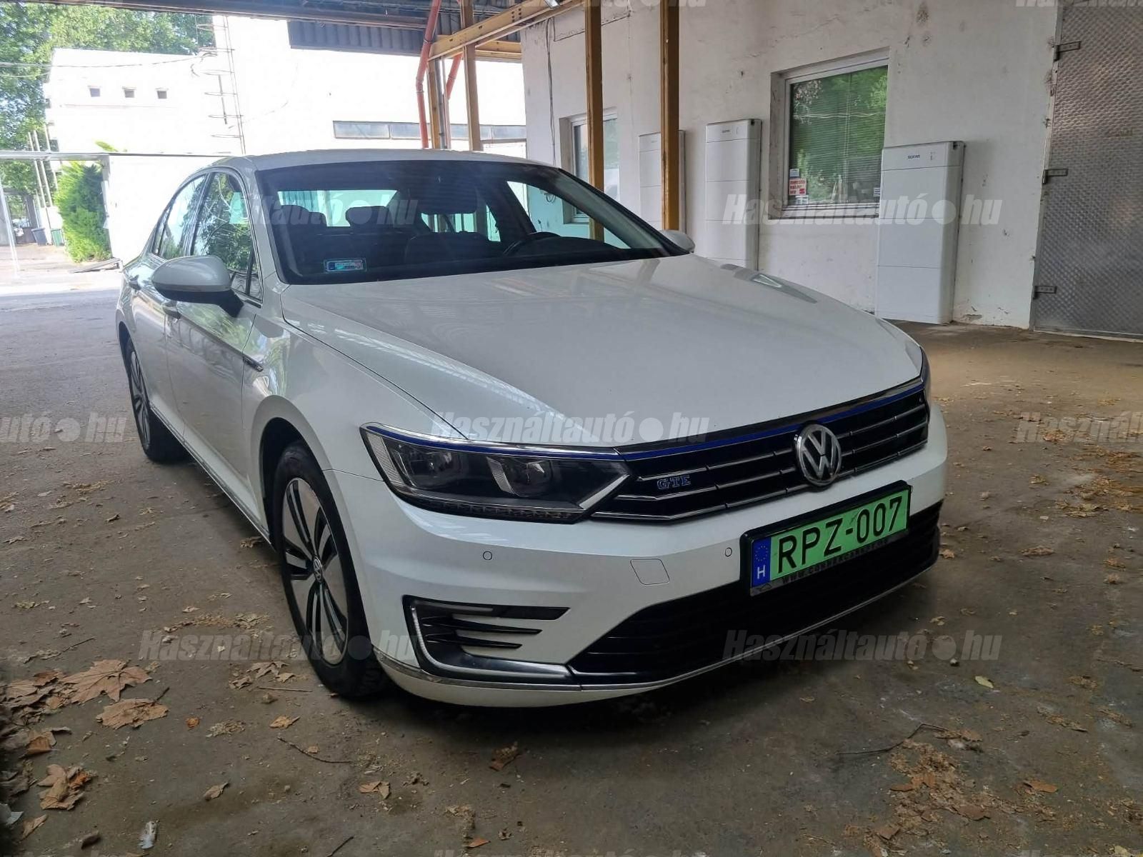 VOLKSWAGEN PASSAT 2017/1 - 1