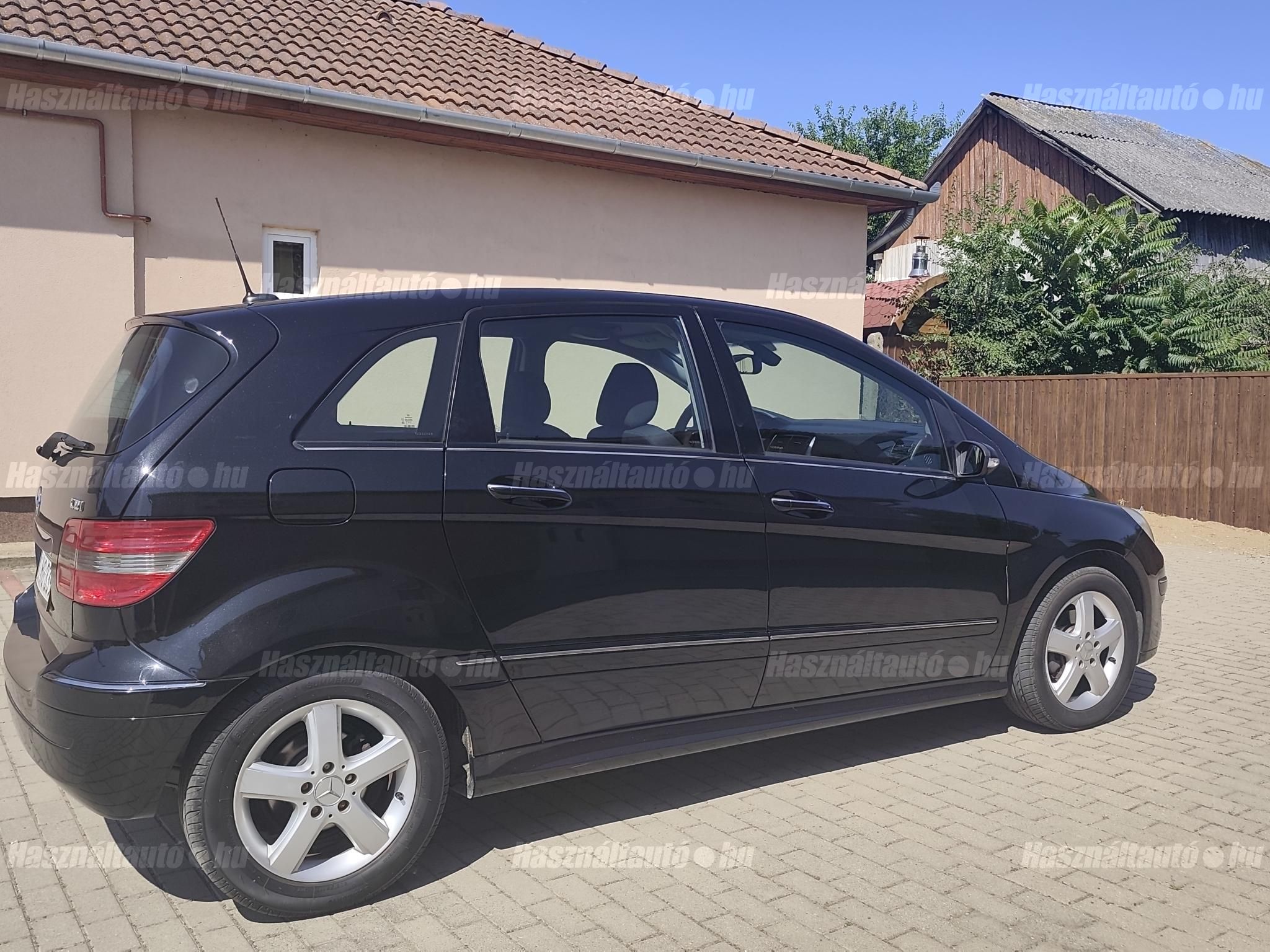 MERCEDES-BENZ B 200 2008/10 - 1